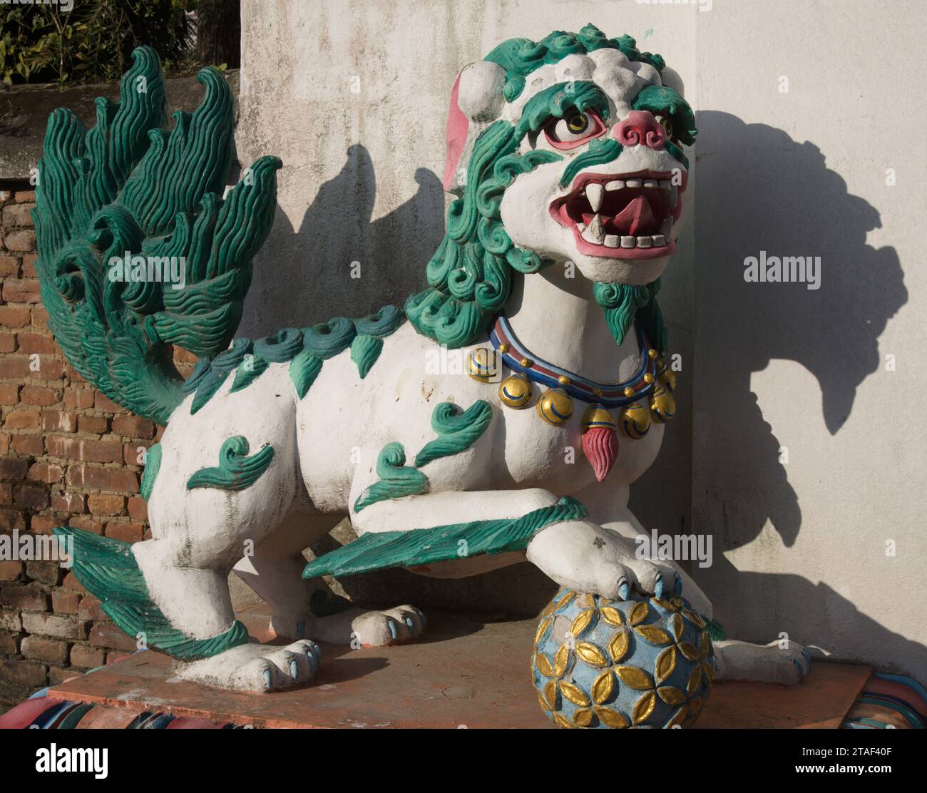 Népal, Vallée de Katmandou, Bodhnath, Ka Nying Sheldrup Ling Gompa, monastère bouddhiste tibétain, Banque D'Images