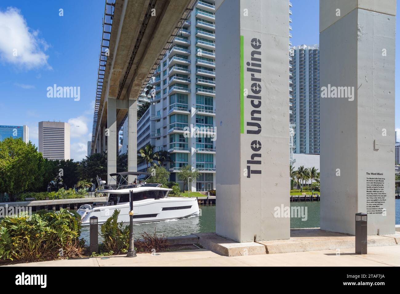 Le soulignement au centre-ville de Miami, Floride, États-Unis Banque D'Images