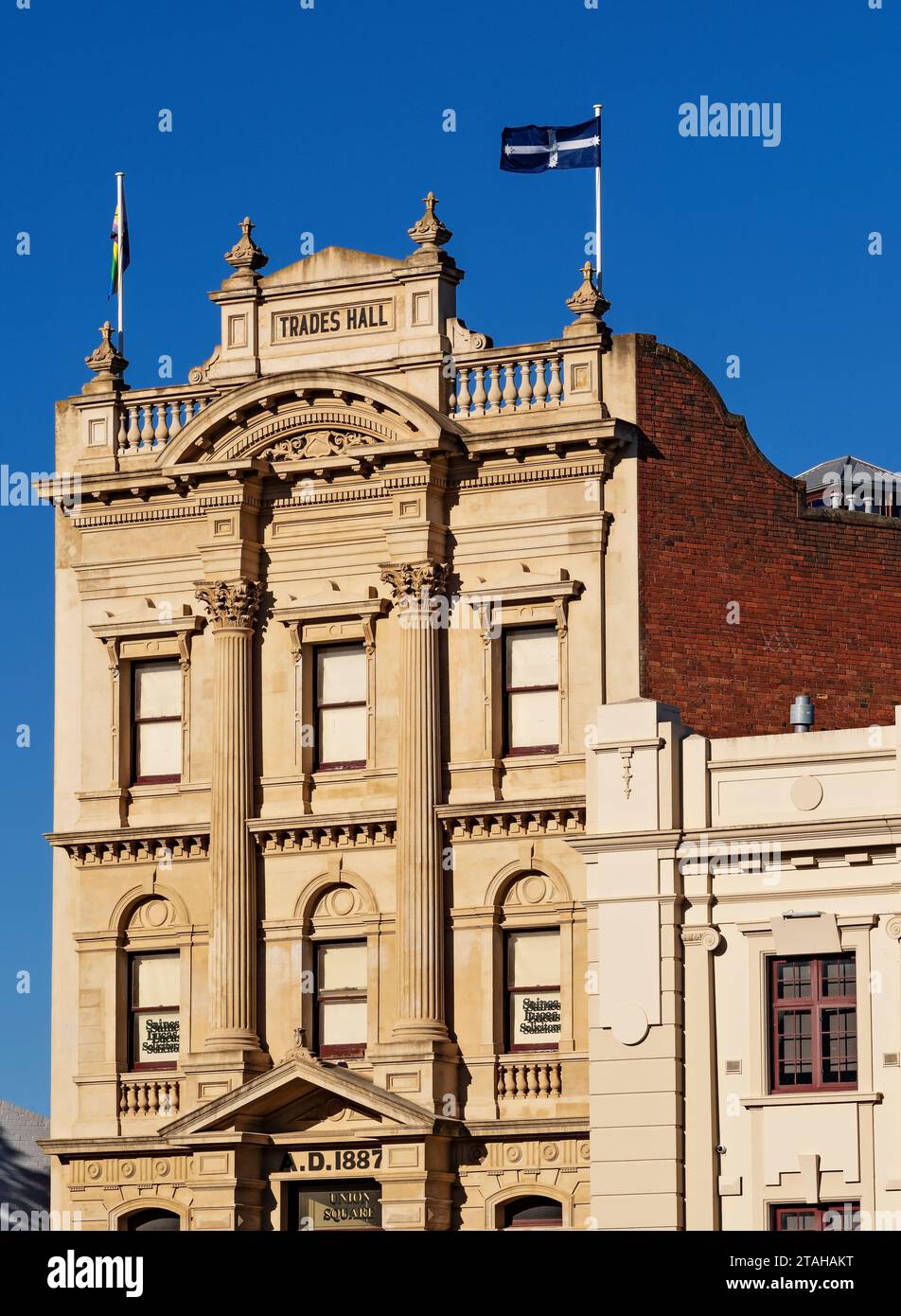 Ballarat Australie / le paysage urbain historique de Camp Street à Ballarat. On peut voir ici le Ballarat Trades Hall Building datant d'environ 1888. Ballarat a un bonjour fier Banque D'Images