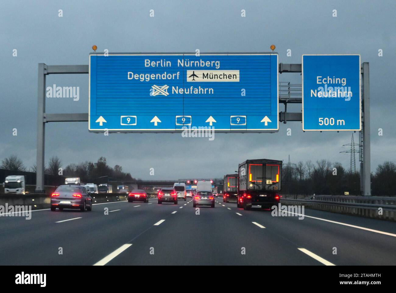 Autoroute A9, Fahrtrichtung Flughafen München, Nürnberg, Deggendorf und Berlin, Ausfahrt Eching