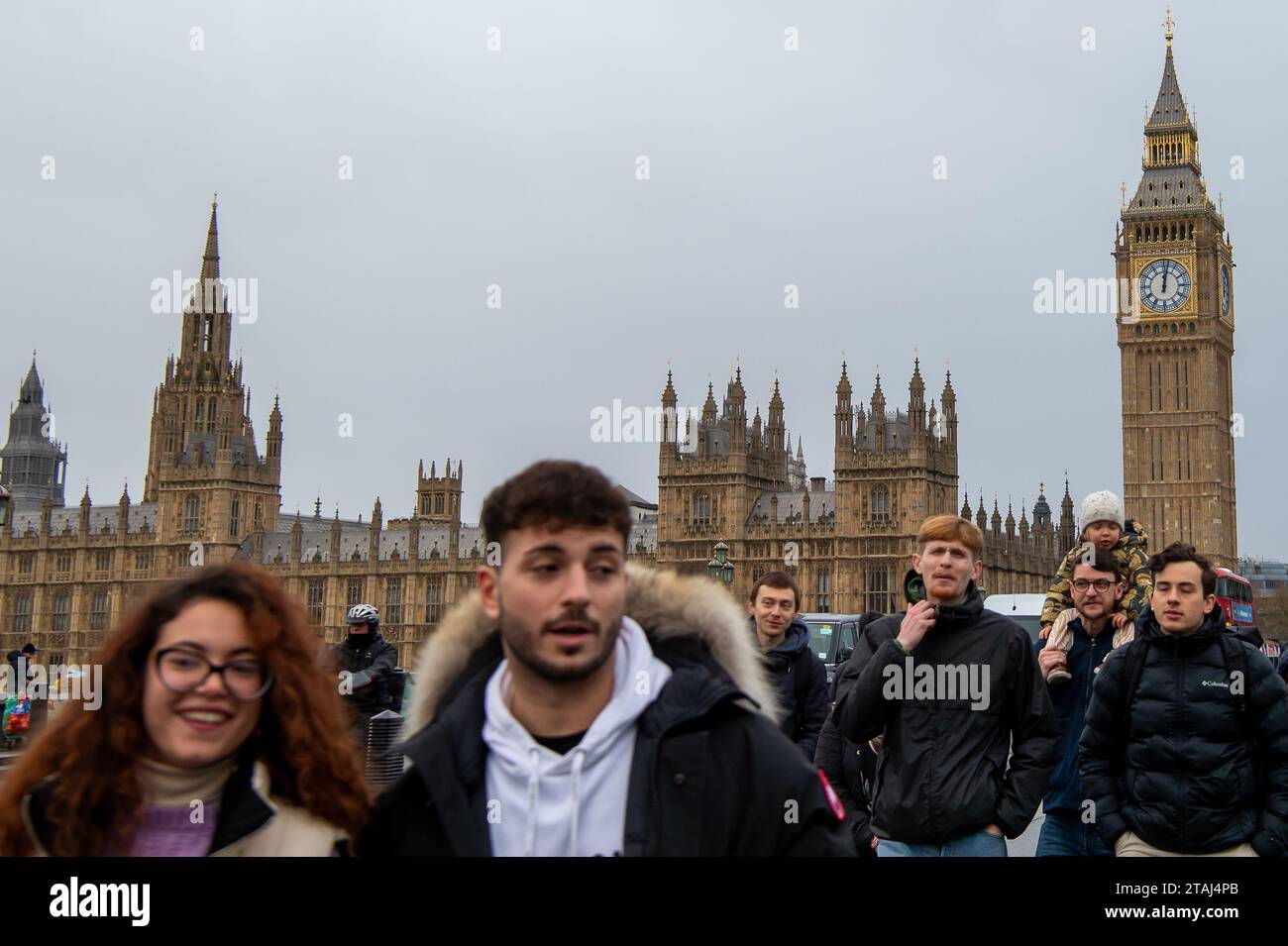 Londres, Royaume-Uni. 27 novembre 2023. Big Ben et le Palais de Westminster depuis Westminster Bridge à Londres. Les travaillistes sont actuellement nettement en avance dans les sondages au-dessus des conservateurs Banque D'Images