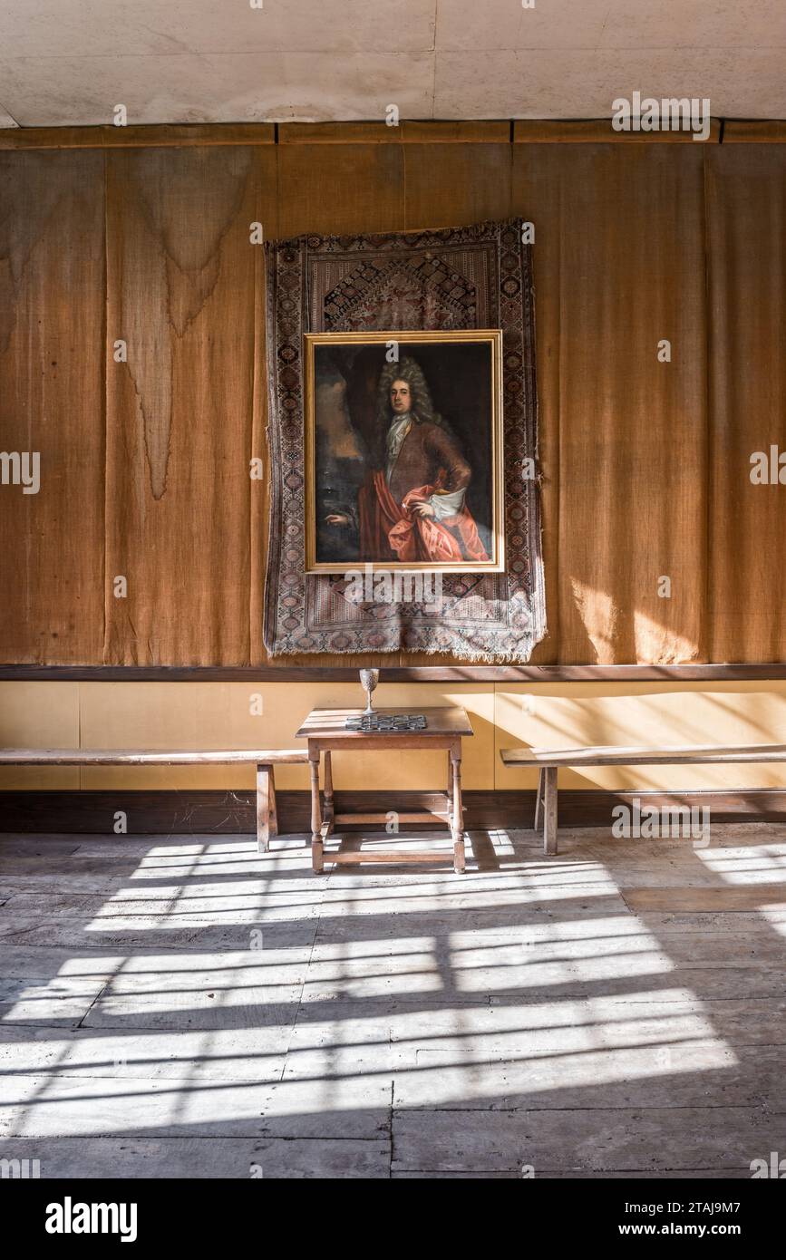 Portrait encadré doré dans le Grand Hall à Wolfeton House, Dorset, Angleterre, Royaume-Uni. Banque D'Images