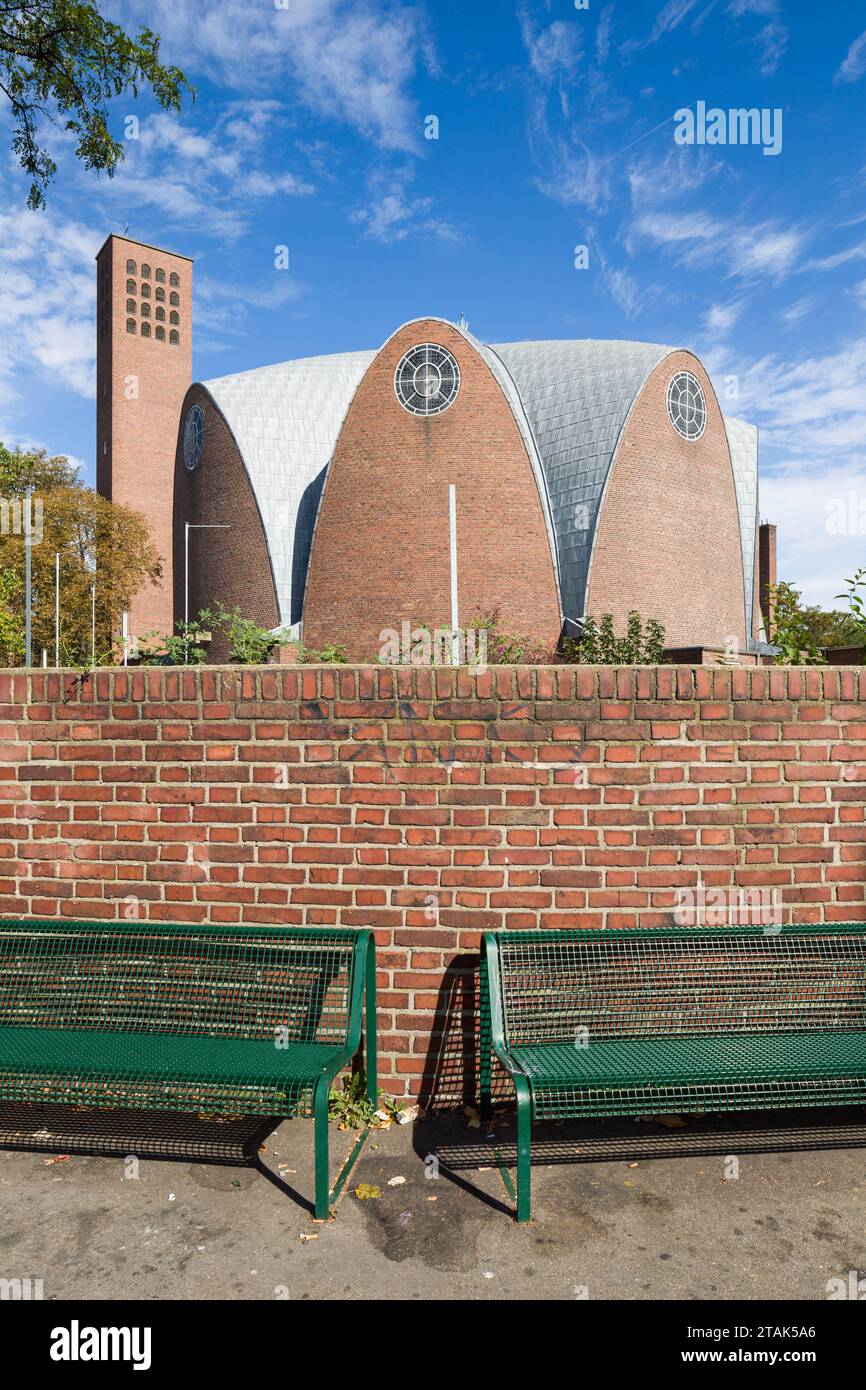 Église catholique romaine de St Engelbert, Cologne / Köln-Rhiel par Dominikus Böhm, 1930-2, un important bâtiment d'église moderne en Allemagne. Banque D'Images