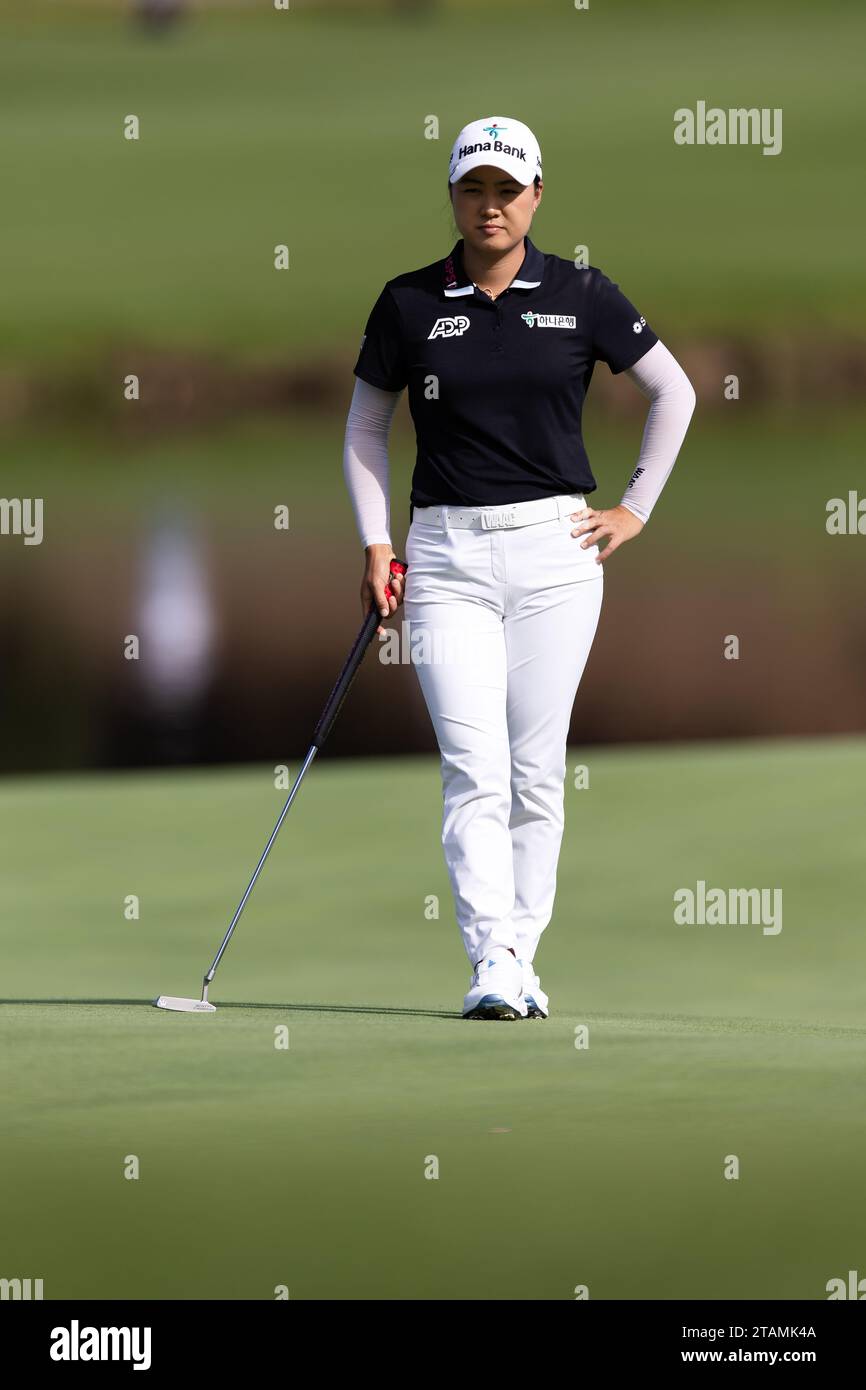 Sydney, Australie, 30 novembre 2023. Minjee Lee attend putt lors de la ronde 1 de l'Open de golf australien au Lakes Golf Club le 30 novembre 2023 à Sydney, en Australie. Crédit : Damian Briggs/Speed Media/Alamy Live News Banque D'Images