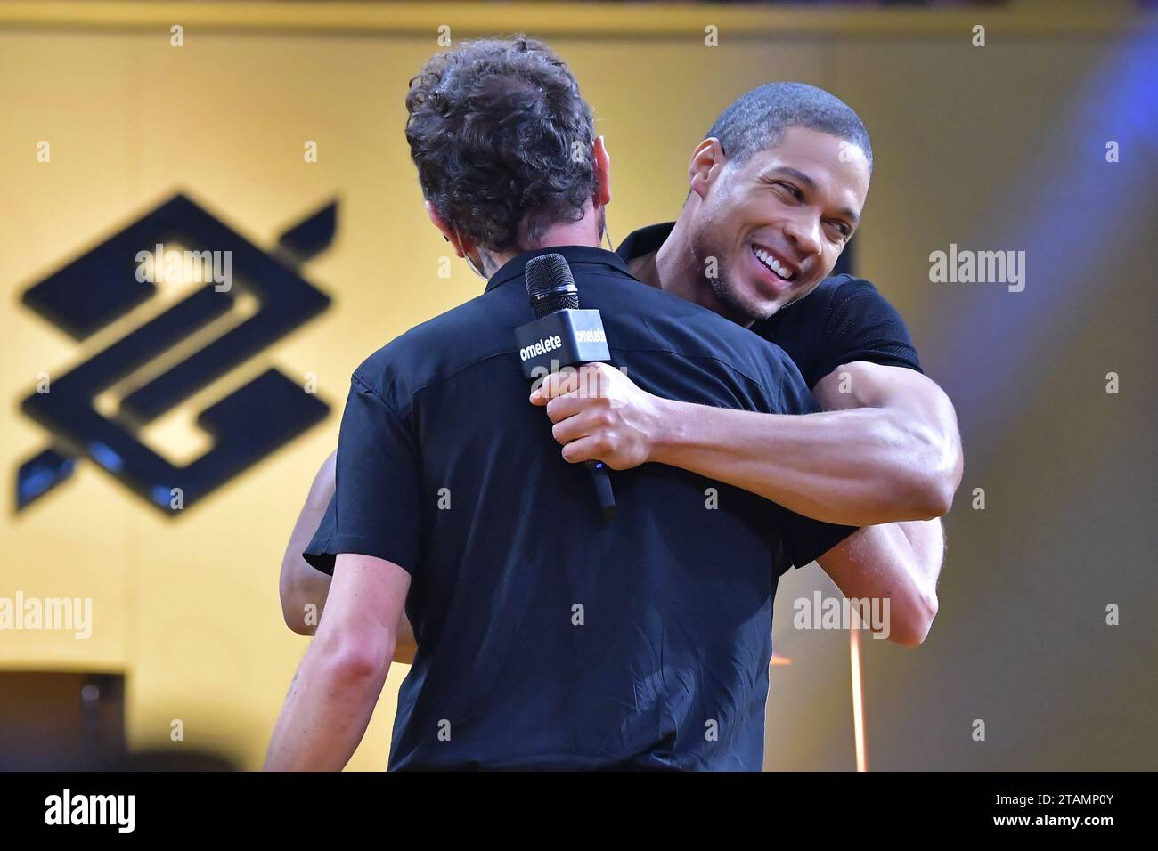 Sao Paulo, Brésil. 01 décembre 2023. São PAULO, BRÉSIL - DÉCEMBRE 1 : l'acteur Ray Fisher parle aux fans lors de la Comic-con Experience-CCXP 2023 à Sao Paulo Expo le 1 décembre 2023, à Sao Paulo, Brésil. (Photo de Leandro Bernardes/PxImages) crédit : PX Images/Alamy Live News Banque D'Images