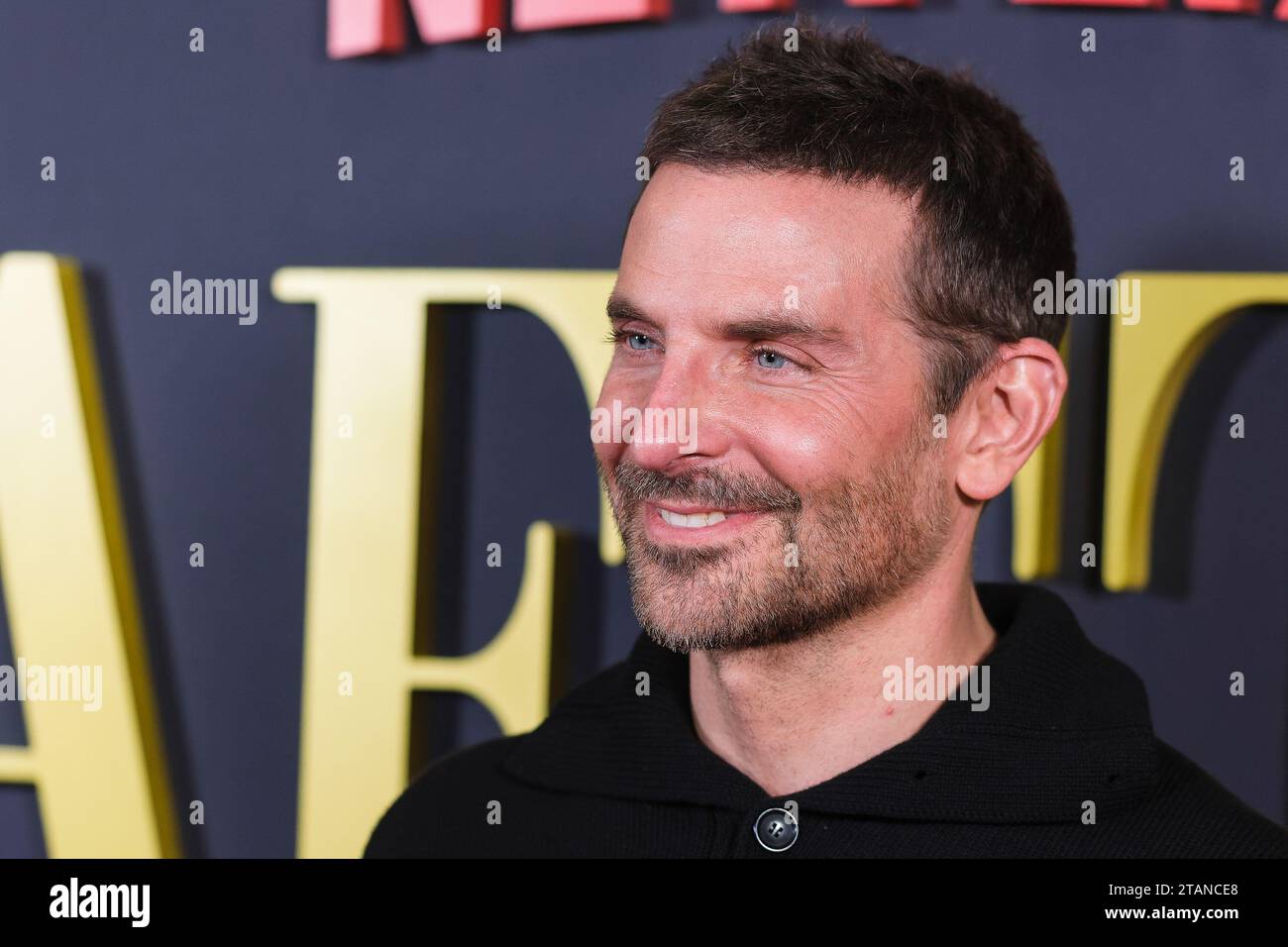 Londres, Royaume-Uni. Bradley Cooper photographié lors de la projection spéciale de Maestro à Picturehouse Central le 2 décembre 2023. Photo de Julie Edwards. Crédit : JEP Celebrity photos/Alamy Live News Banque D'Images