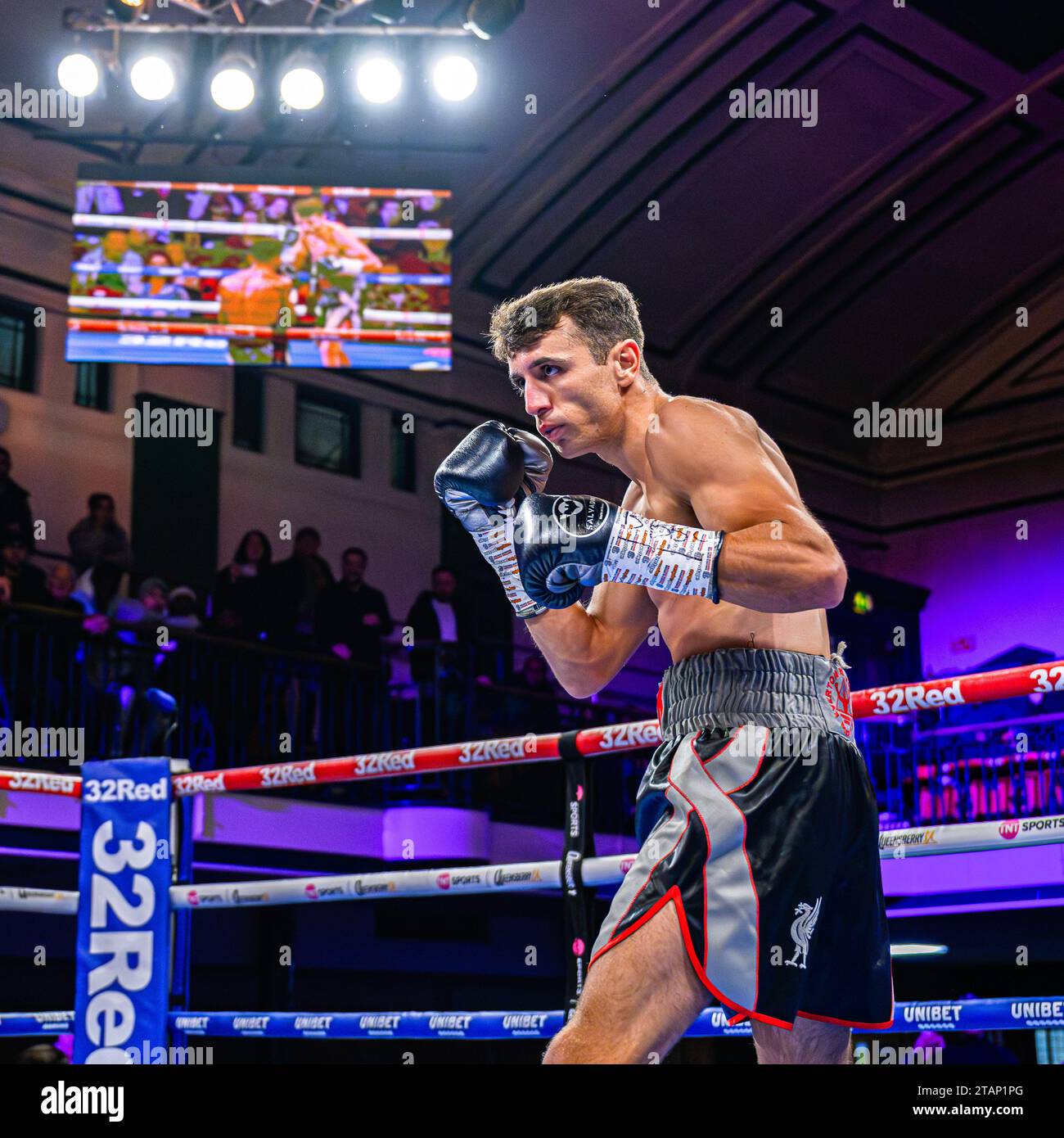 LONDRES, ROYAUME-UNI. 01 décembre 2023. Brad Strand vs Joshua John - WBC European Super-Bantamweight Championship lors du Queensberry Show Gwynne vs Marsili à York Hall le vendredi 01 décembre 2023 à LONDRES, ANGLETERRE. Crédit : Taka G Wu/Alamy Live News Banque D'Images