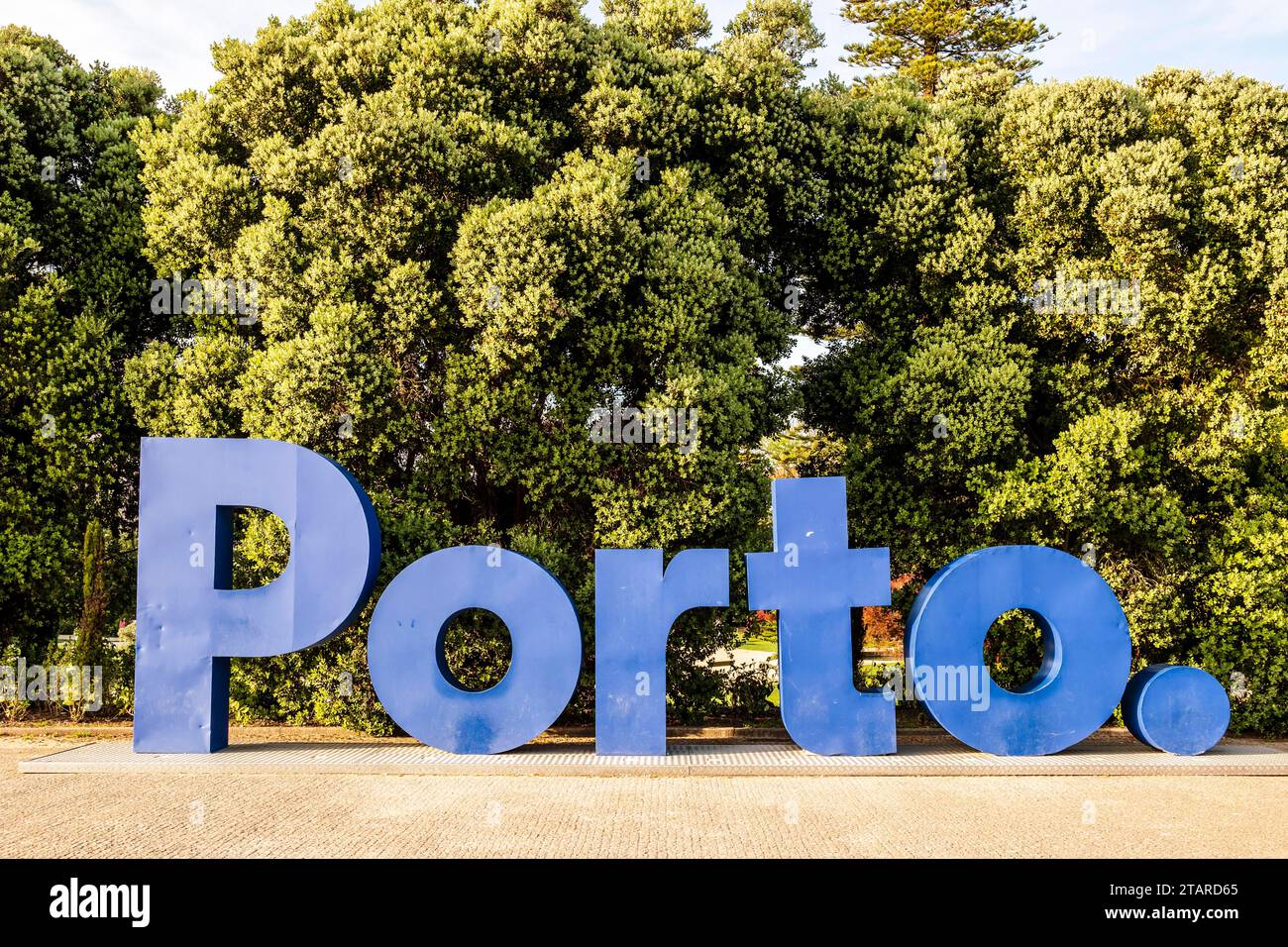 Superbe vue sur Porto ou Porto la deuxième plus grande ville du Portugal, la capitale du district de Porto, et l'une des principales villes de la péninsule ibérique Banque D'Images