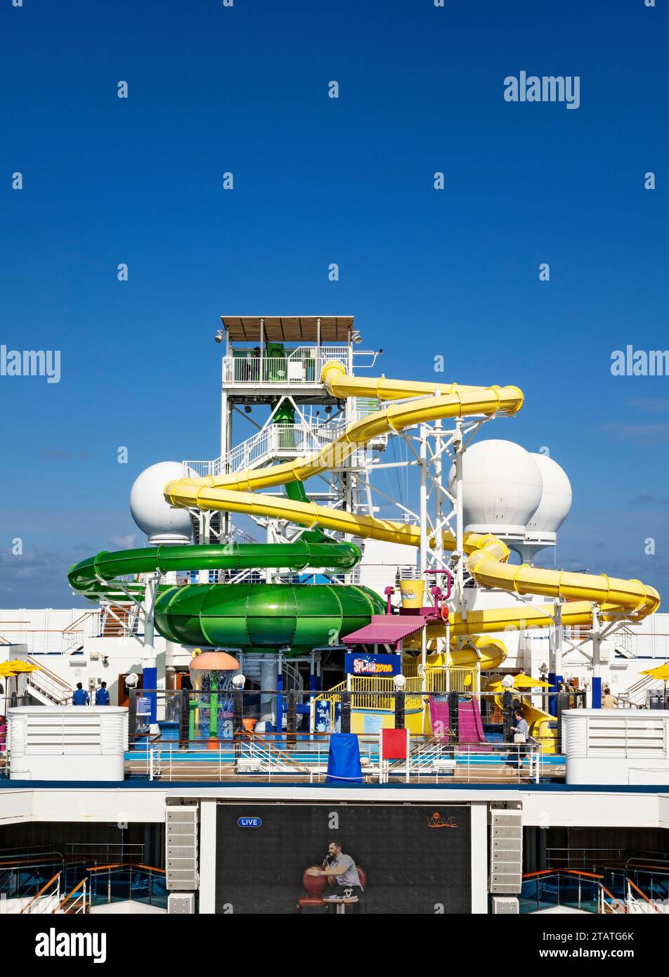 Croisière dans le Pacifique Sud / bateau de croisière spectacle d