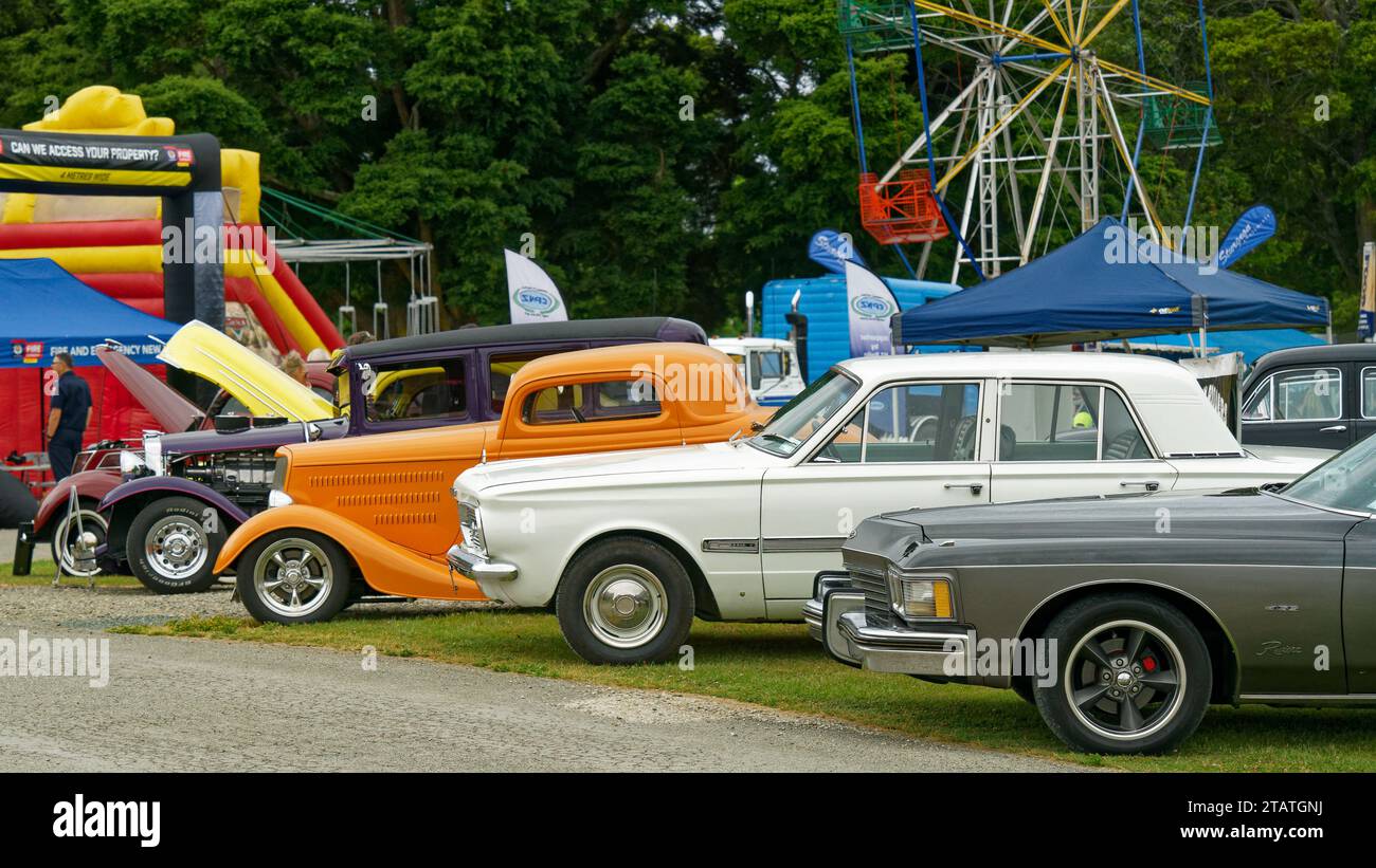 Marchwood Park, Motueka, Tasman District, Aotearoa / Nouvelle-Zélande – 2 décembre 2023 : voitures anciennes et hotrods exposés au salon Motueka A et P. Banque D'Images