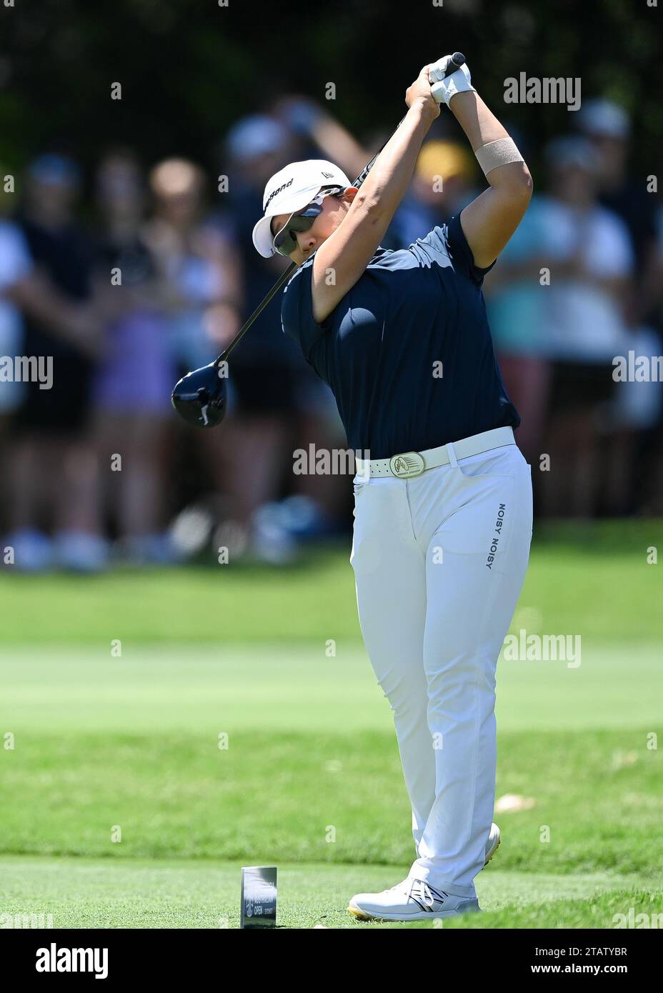 Le Sud-Coréen Shin Ji-yai joue un coup de départ lors de la dernière manche de l'Open d'Australie au Club de golf australien de Sydney le 3 décembre 2023. PHOTO : IMAGE D'IZHAR KHAN LIMITÉE À UN USAGE ÉDITORIAL - STRICTEMENT AUCUNE UTILISATION COMMERCIALE Banque D'Images