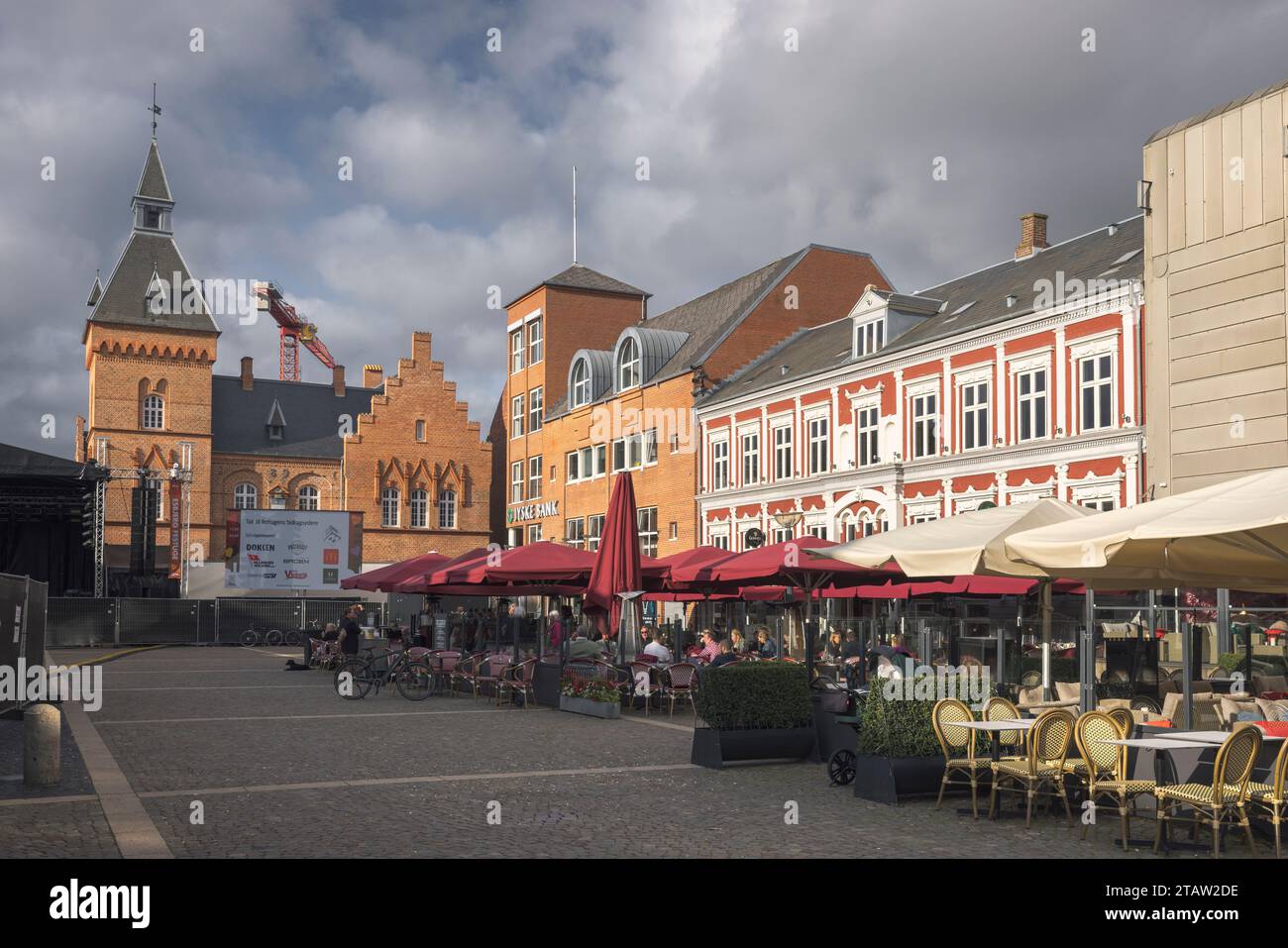 Maisons anciennes et cafés à Esbjerg Marketplace Square, Danemark Banque D'Images