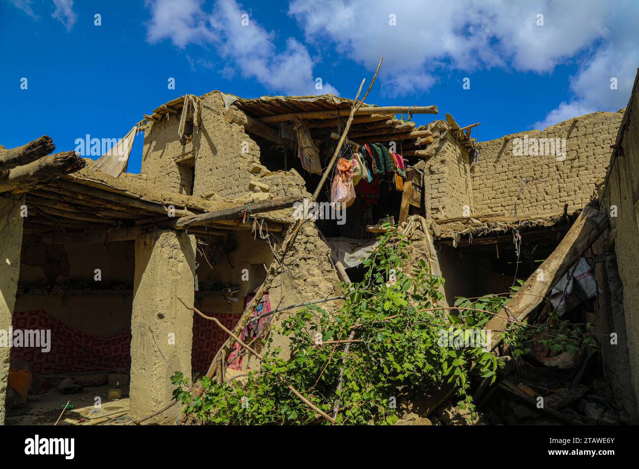 Un village gravement endommagé par un fort tremblement de terre. Herat, Afghanistan Banque D'Images