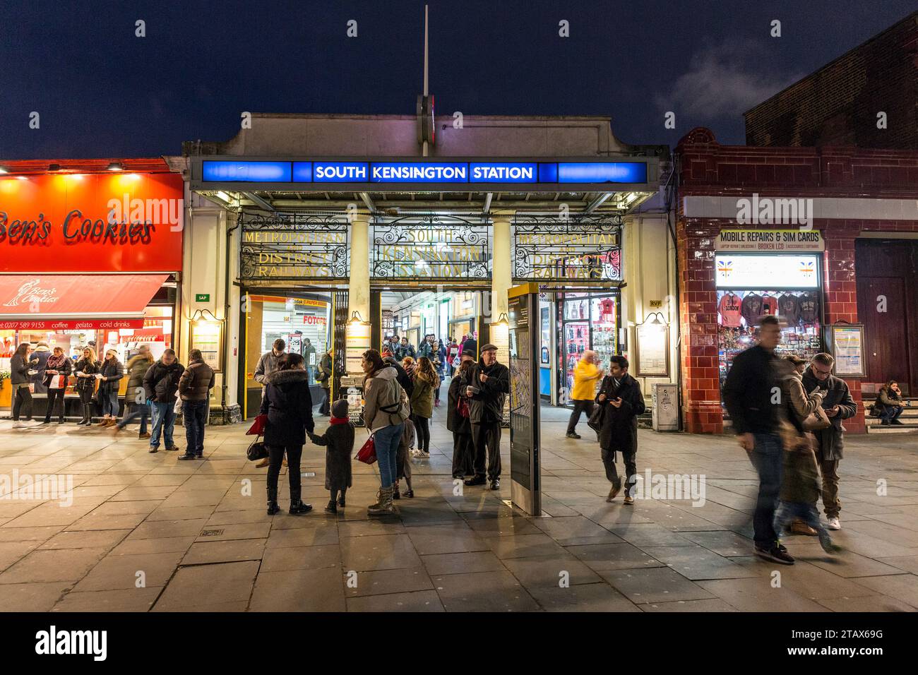 Entrée, gare de South Kensington, Metropolitan and District Railways, Londres Banque D'Images