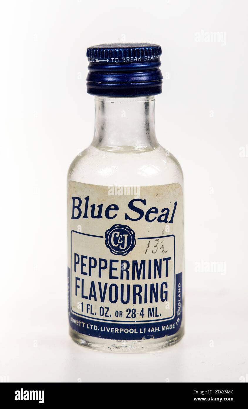 Additif alimentaire aromatisant à la menthe poivrée Blue Seal des années 1960 Banque D'Images