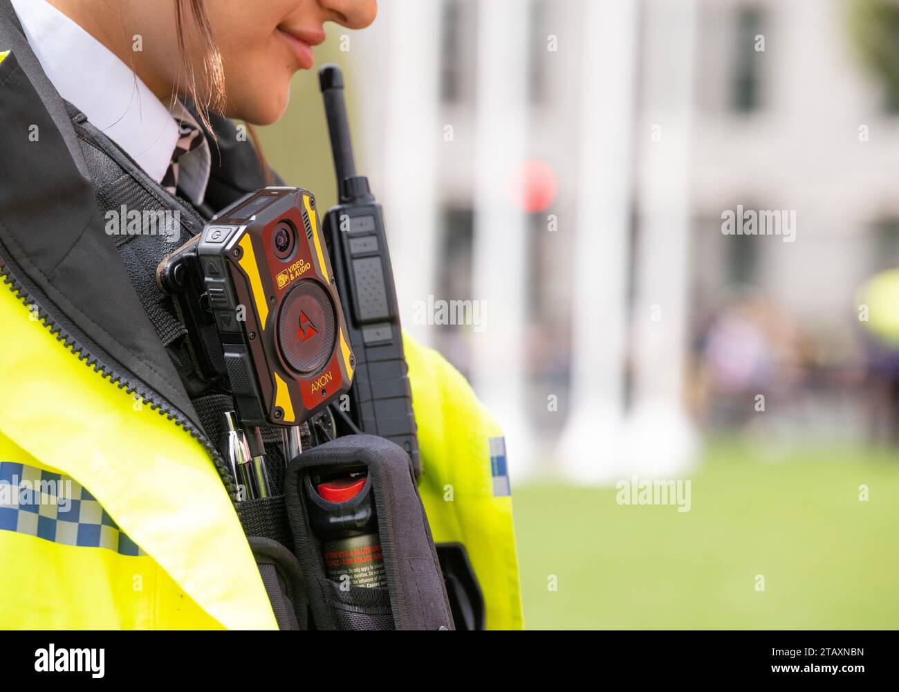 Caméra corporelle portée par les policiers londoniens pour assurer la sécurité des policiers, ce qui permet de sensibiliser à la situation, d'améliorer les relations communautaires et de fournir des preuves. Banque D'Images