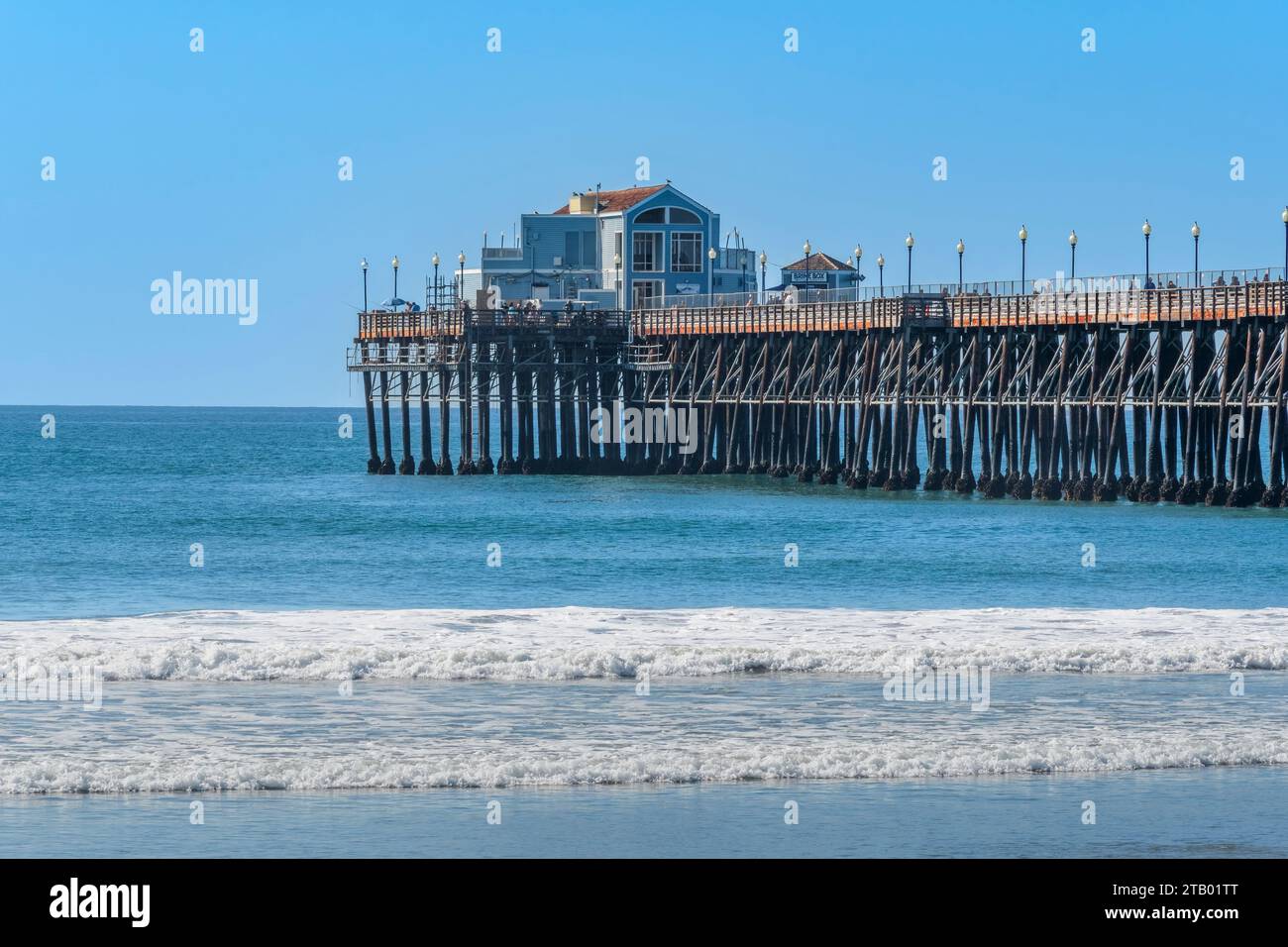 Oceanside Municipal Pier est la plus longue jetée en bois sur la côte ouest des États-Unis avec 1 954 pieds.Oceanside, Californie, États-Unis Banque D'Images