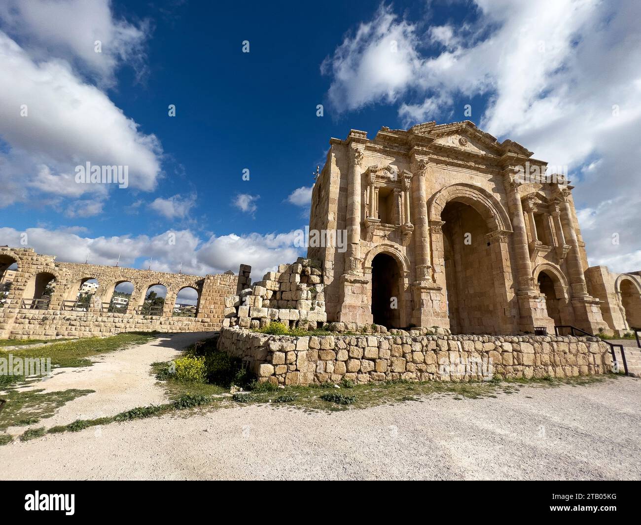L'Arc d'Hadrien à Jaresh, qui aurait été fondée en 331 av. J.-C. par Alexandre le Grand, Jordanie Banque D'Images