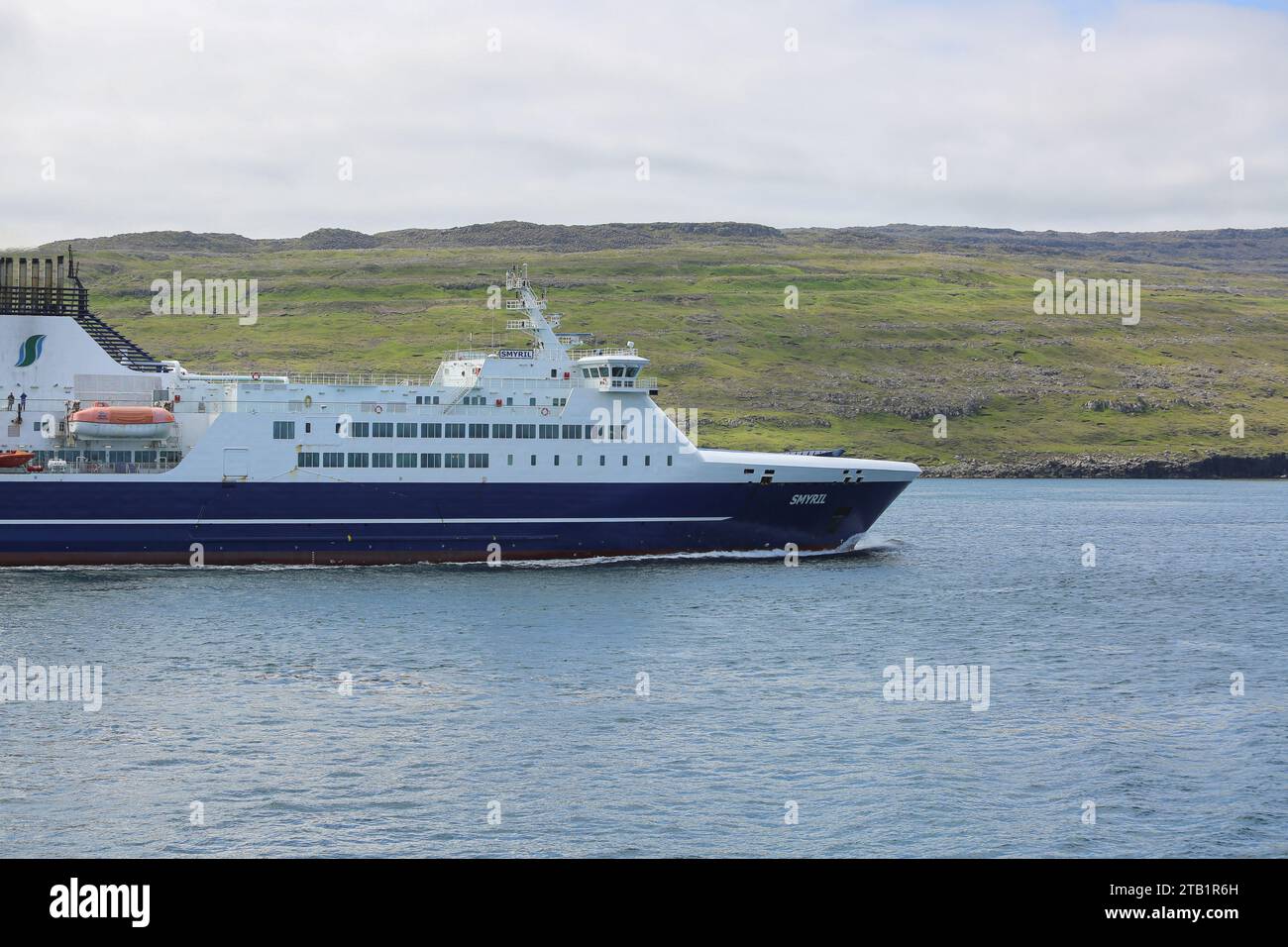 Ferry de passagers et de voitures des îles Féroé MS Smyril (plus grand navire de la flotte de Strandfaraskip Landsins Line), Krambatangi à Tórshavn, capitale des îles Féroé (Danemark) Banque D'Images