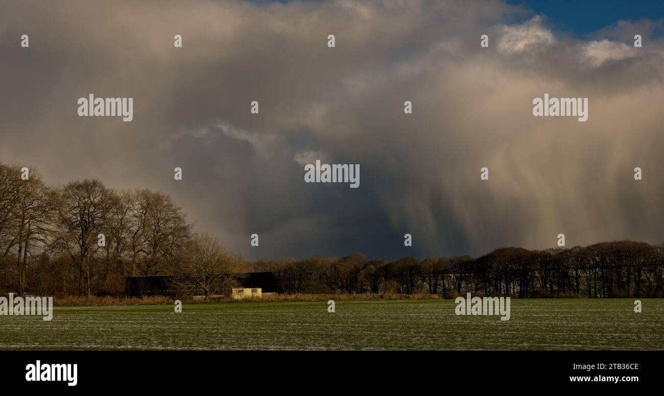 Storm Clouds Wolds Yorkshire Royaume-Uni Banque D'Images