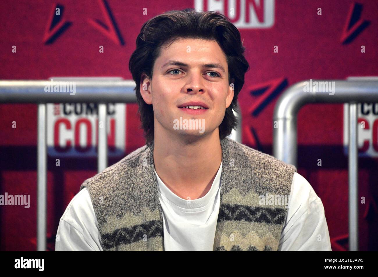 Alex Hogh Andersen auf der German film & Comic con Winter Edition in der Messe Dortmund. Dortmund, 03.12.2023 *** Alex Hogh Andersen au German film Comic con Winter Edition au Messe Dortmund, 03 12 2023 Foto:Xn.xKubelkax/xFuturexImagex comic_con_3341 crédit : Imago/Alamy Live News Banque D'Images