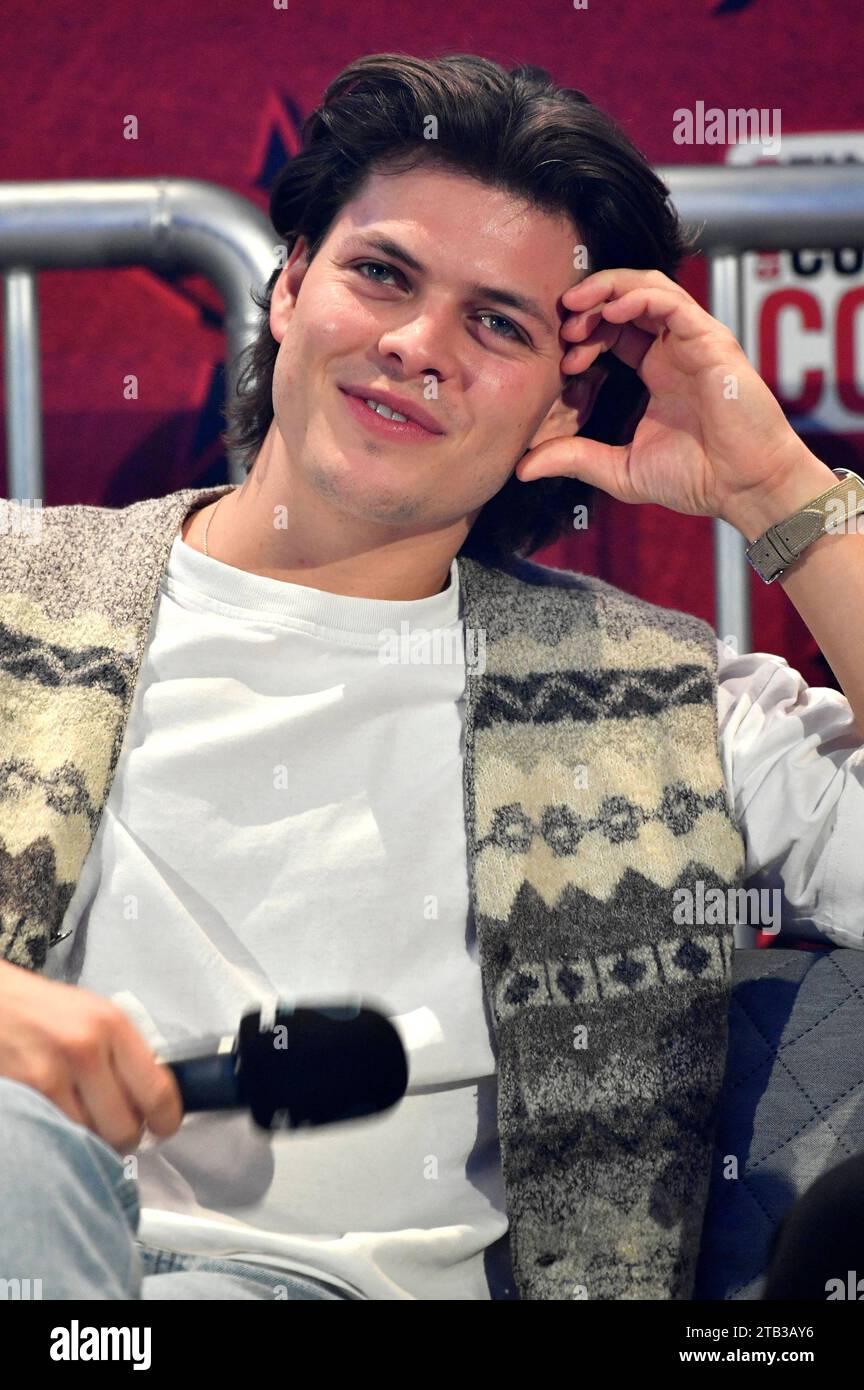 Alex Hogh Andersen auf der German film & Comic con Winter Edition in der Messe Dortmund. Dortmund, 03.12.2023 *** Alex Hogh Andersen au German film Comic con Winter Edition au Messe Dortmund Dortmund, 03 12 2023 Foto:Xn.xKubelkax/xFuturexImagex comic_con_3343 Banque D'Images