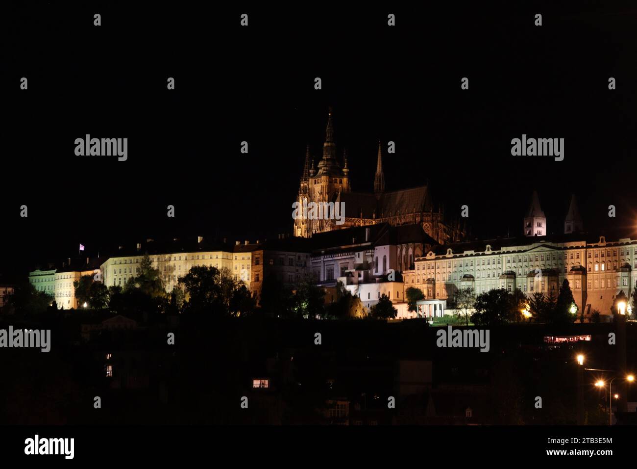 Château de Prague la nuit Banque D'Images