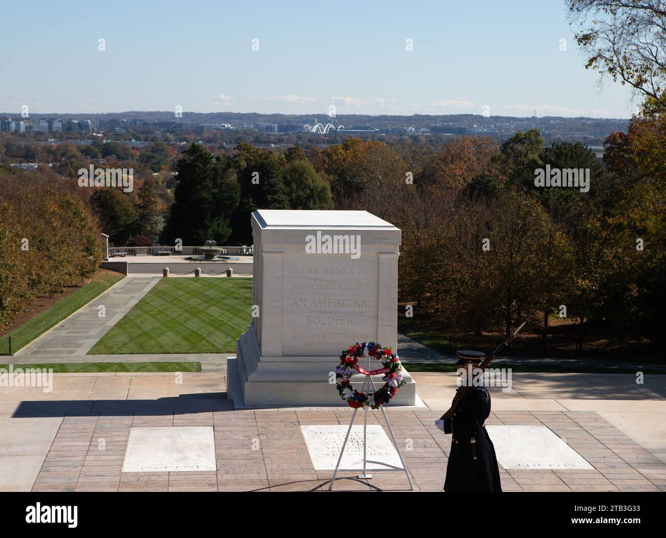 Le cimetière national d'Arlington est l'un des deux cimetières du système de cimetière national des États-Unis qui sont entretenus par l'armée des États-Unis. Banque D'Images