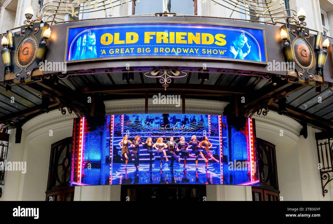 Londres, Royaume-Uni. Stephen Sondheim's Old Friends' au Gielgud Theatre de Shaftesbury Avenue, novembre 2023 Banque D'Images