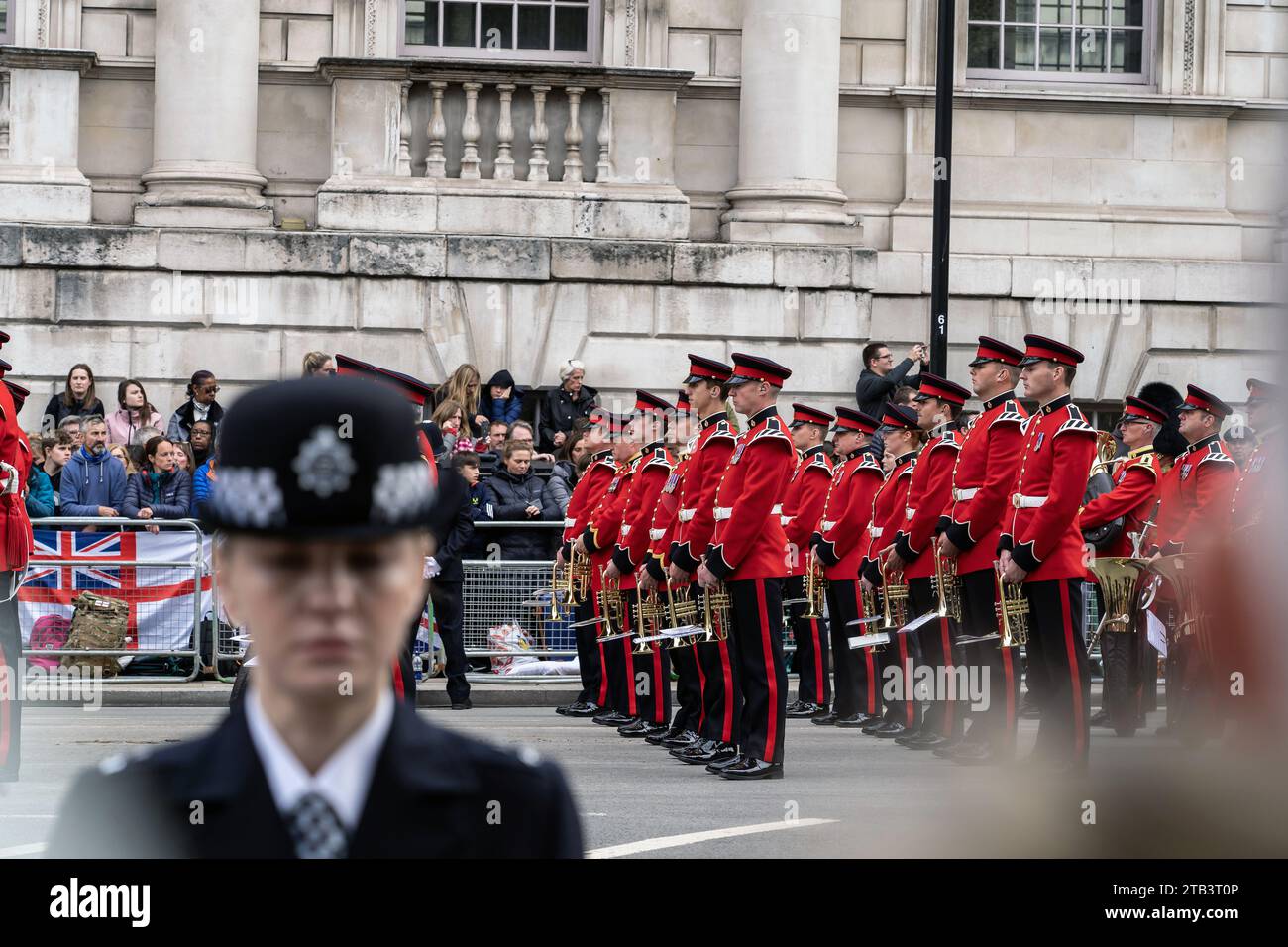 Procession des troupes militaires pour la reine Elizabeth II Banque D'Images