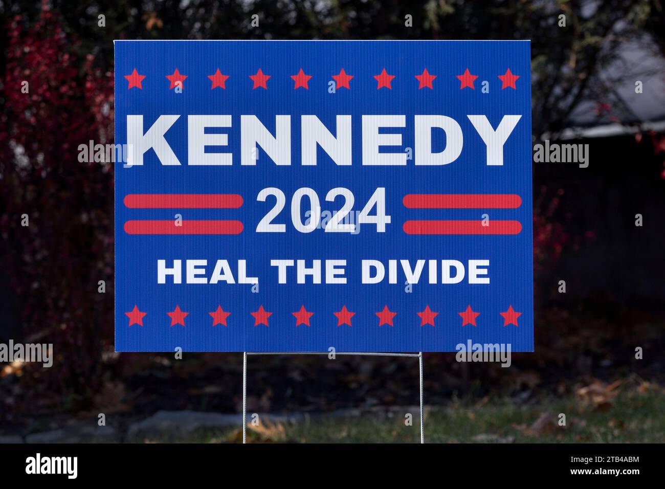 Signe de campagne pour l'élection présidentielle de 2024 aux États-Unis pour le candidat indépendant Robert F. Kennedy, Jr Banque D'Images