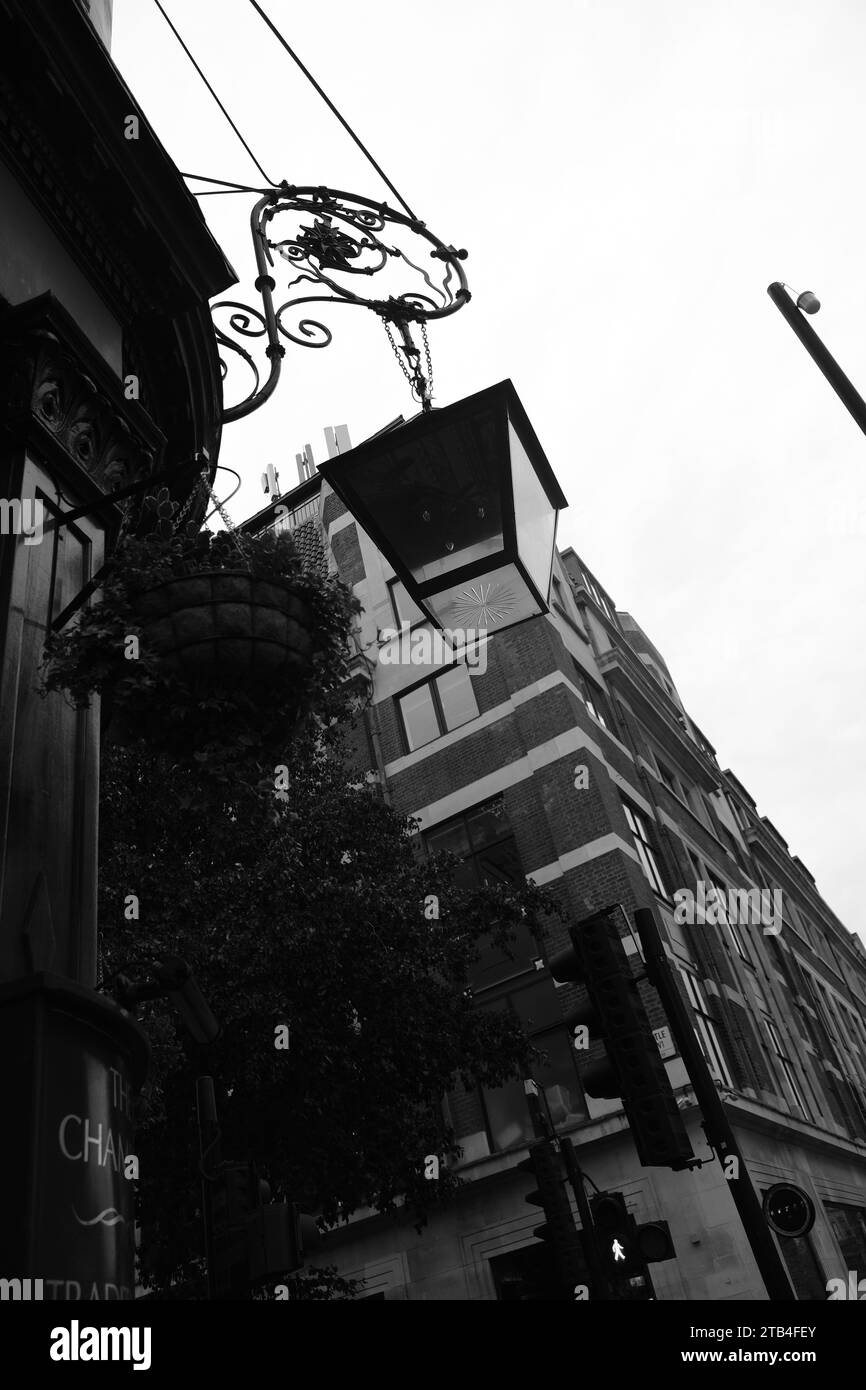 La pendaison lampe de rue Banque D'Images