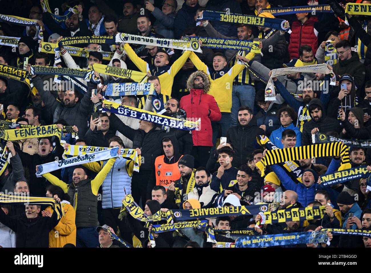 Fenerbahçe foulard de football fan écharpe Istanbul Turquie Eşarp RARE Fenerbahçe foulard de football fan écharpe Istanbul Turquie Eşarp RARE