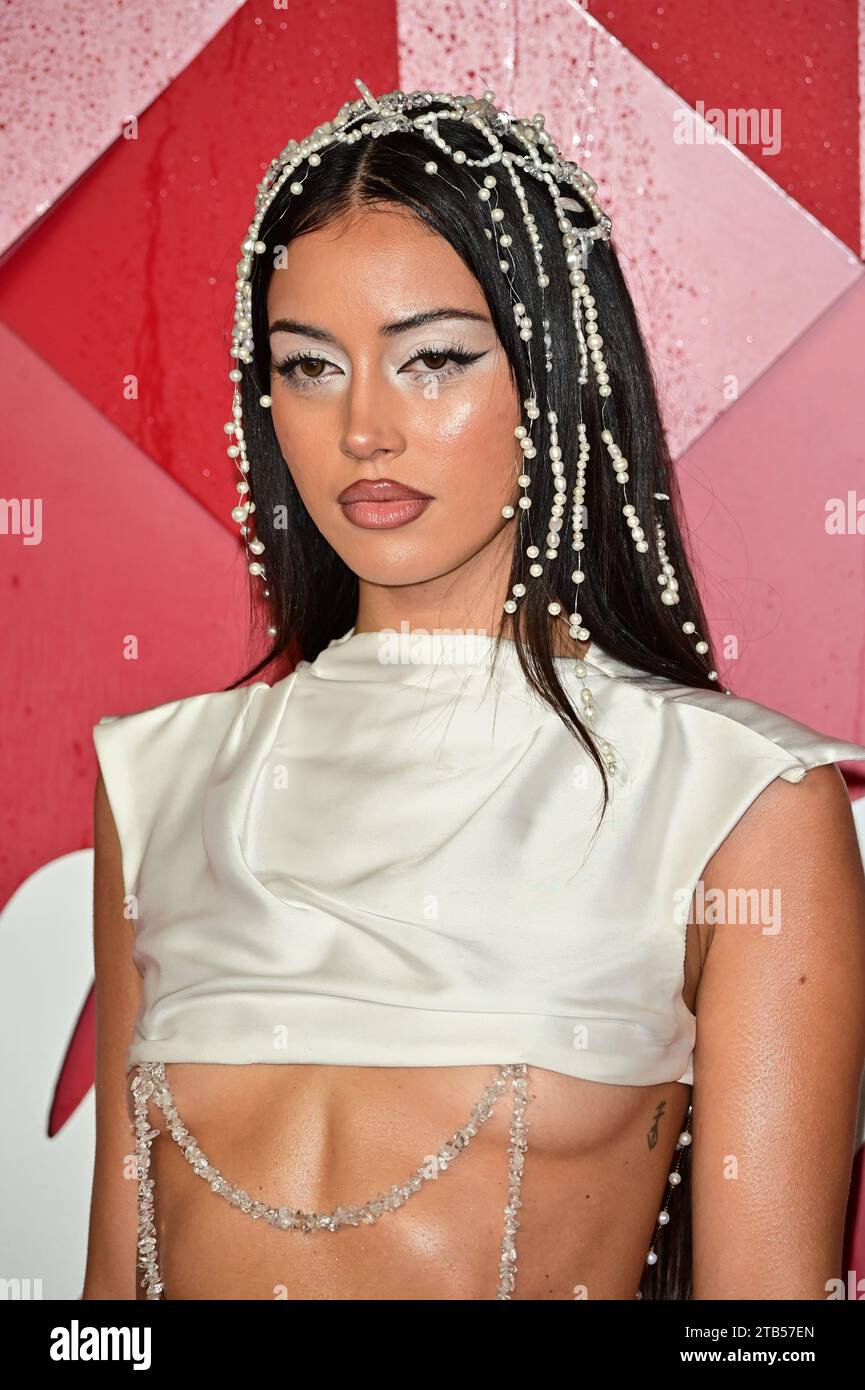 Londres, Royaume-Uni. 4 décembre 2023. Cindy Kimberly arrive aux Fashion Awards 2023 présentés par Pandora est organisé par le BFC et est la principale collecte de fonds pour la Fondation BFC. Les prix célèbrent le rôle de la mode à l'intersection de la culture et du divertissement, mettant en lumière les talents créatifs et racontant les histoires de l'année dans la mode à travers le prisme du but, de l'excellence et de la créativité. Au Royal Albert Hall, Londres, Royaume-Uni. (Crédit image : crédit : Voir Li/Picture Capital/Alamy Live News Banque D'Images