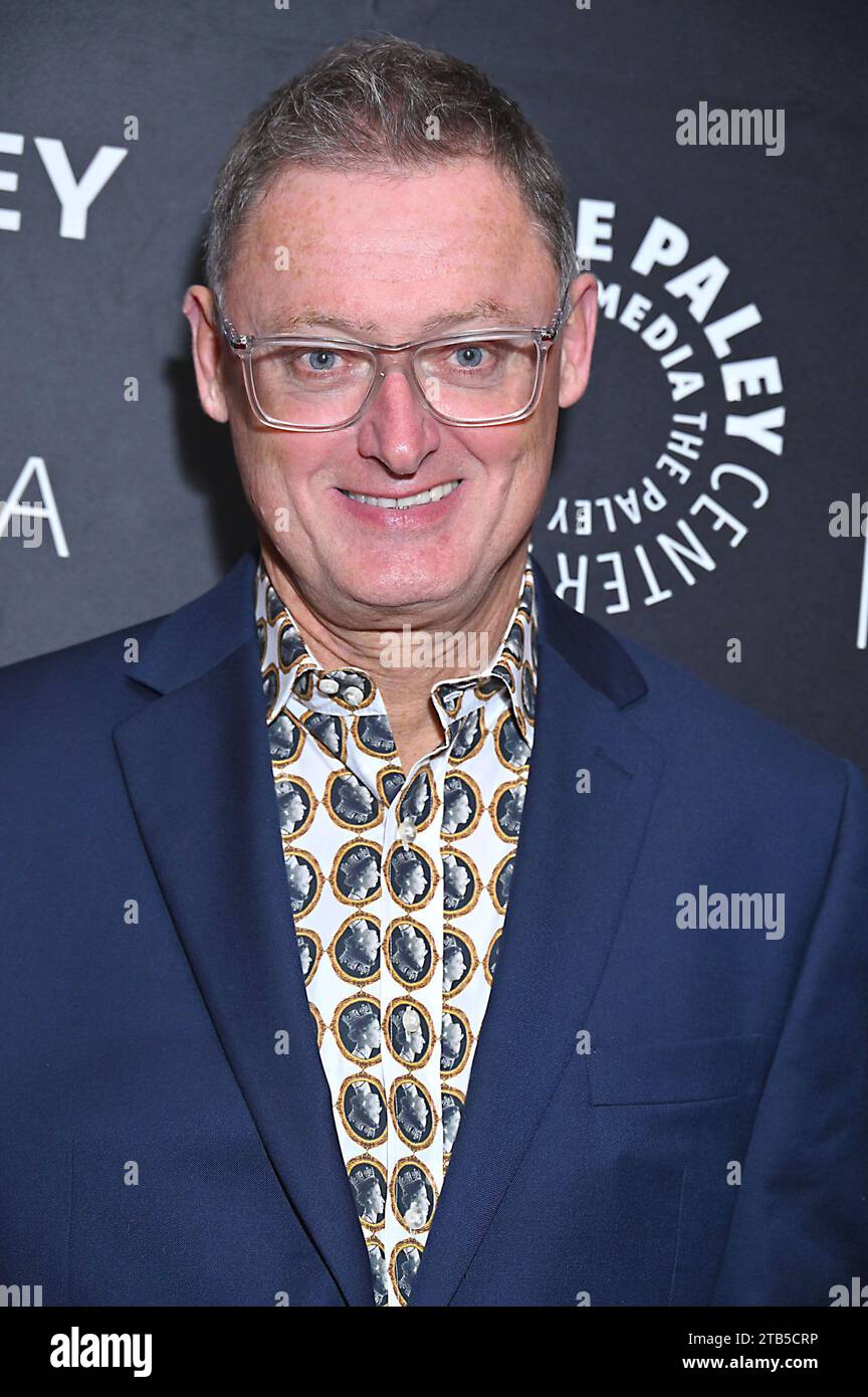 Jeff Pope assiste à la première du Paley Center for Media de Cary Grant : le Premier ministre américain de BritBox's Archie à New York, New York, États-Unis le 4 décembre 2023. Robin Platzer/ Twin Images/ crédit : SIPA USA/Alamy Live News Banque D'Images