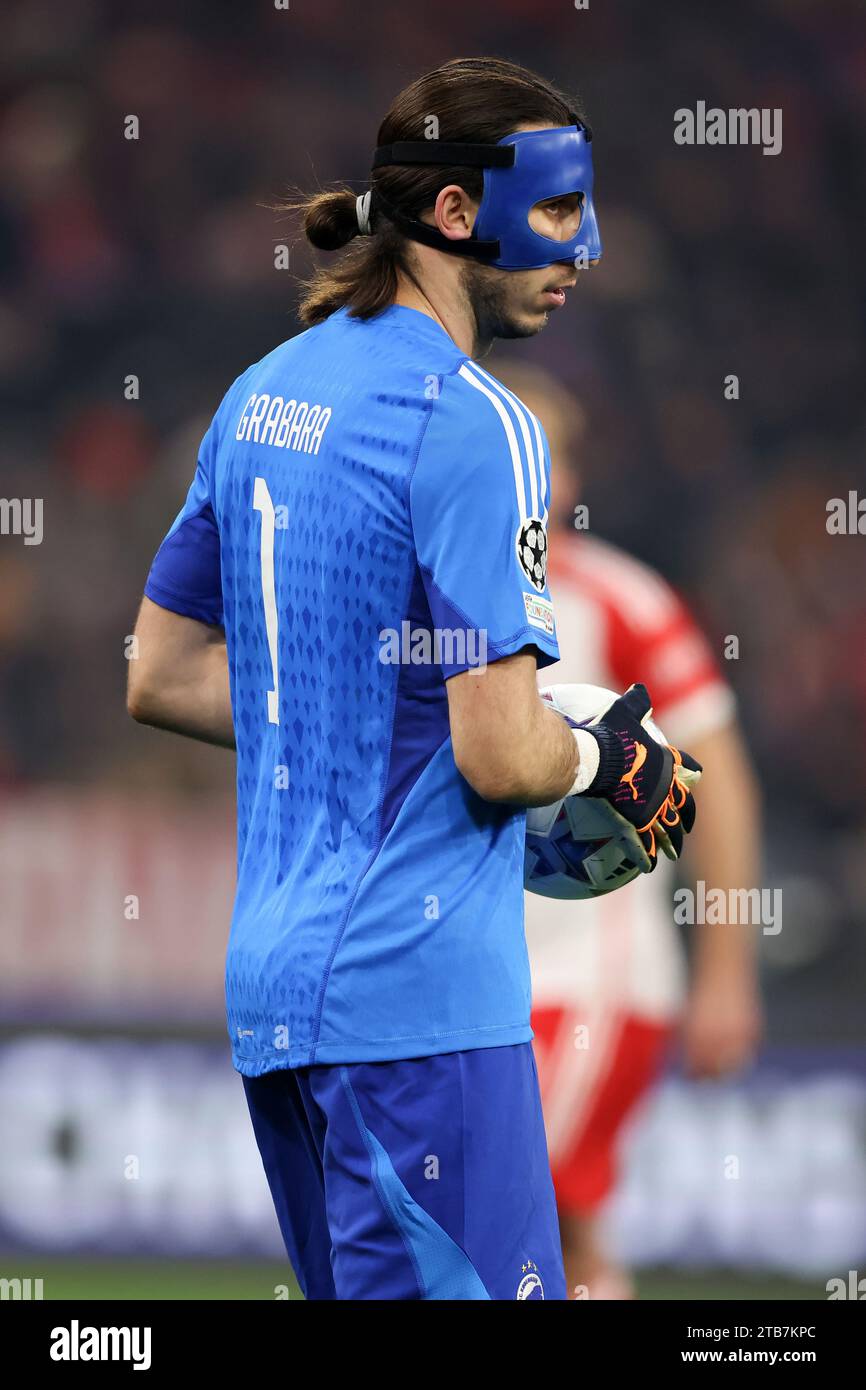 MUNICH, ALLEMAGNE - 29 NOVEMBRE : match de l'UEFA Champions League entre le FC Bayern MŸnchen et le FC Copenhague à l'Allianz Arena le 29 novembre 2023 à Munich, Allemagne. Kamil Grabara du FC Copenhague © diebilderwelt / Alamy stock Banque D'Images