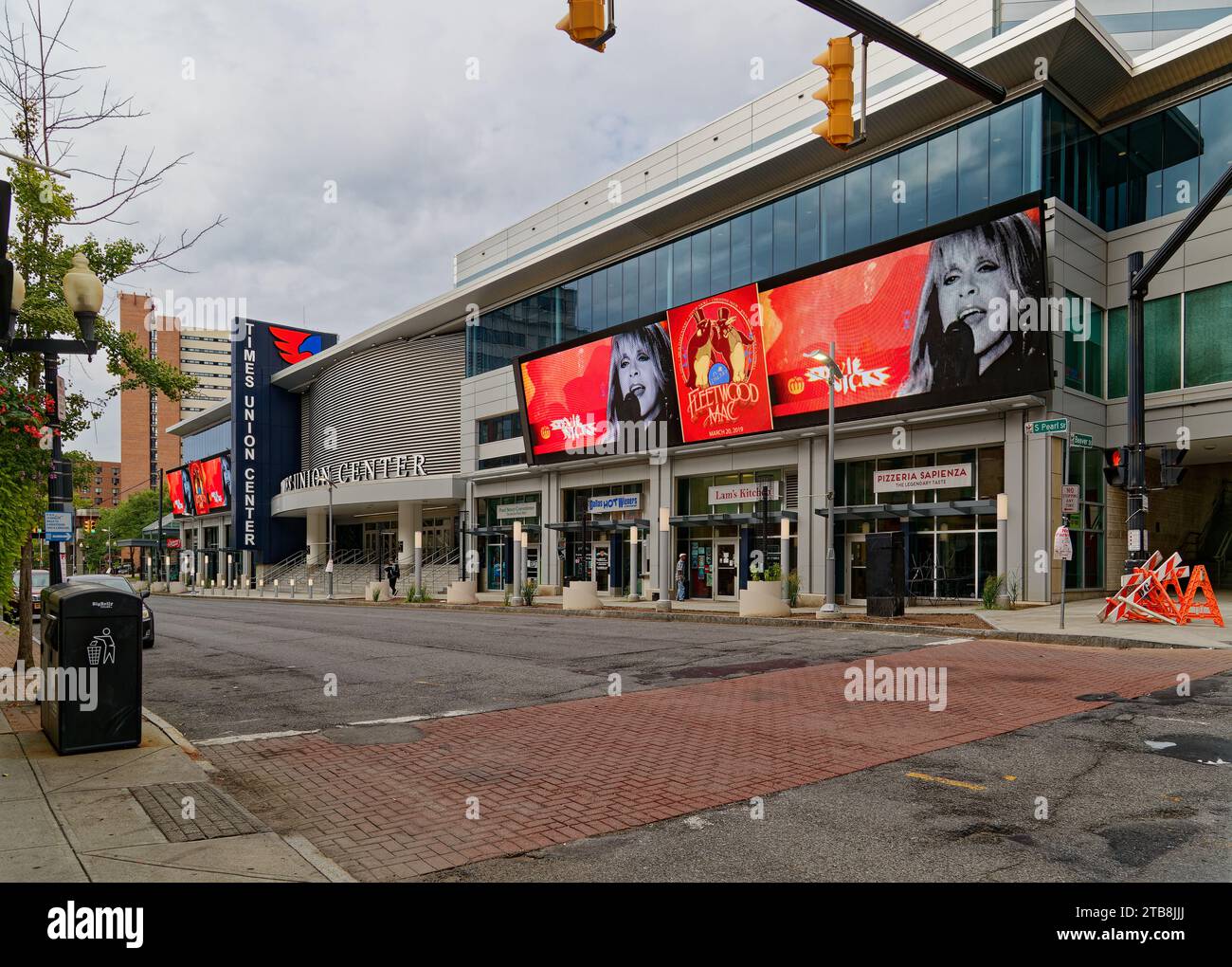 2018 photo du lieu sportif et événementiel Times Union Center, à l'origine Knickerbocker Arena et également connu sous le nom de Pepsi Arena et MVP Arena. Banque D'Images