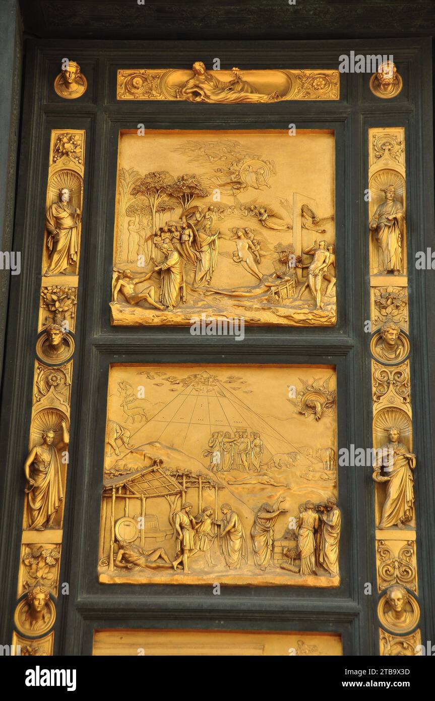 Portes en bronze sur le Baptistère à Florence Italie, Toscane. Banque D'Images