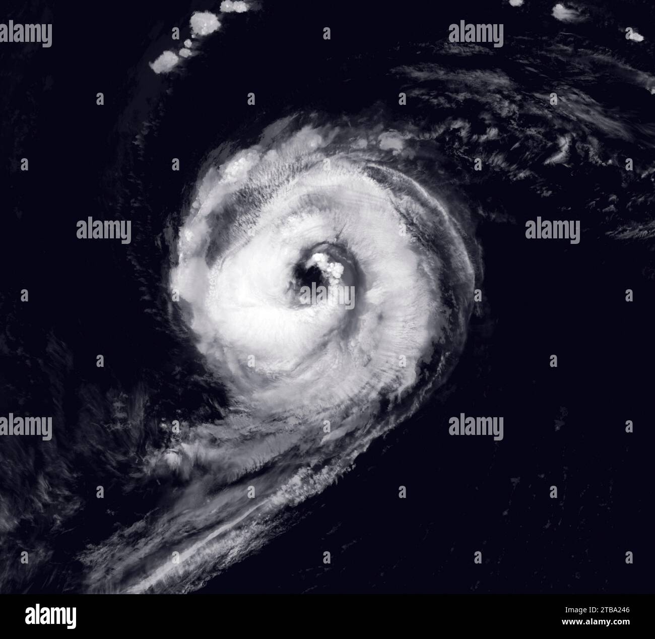 14 septembre 2020 - vue satellite montrant l'œil de l'ouragan Paulette passant directement au-dessus des Bermudes. Banque D'Images