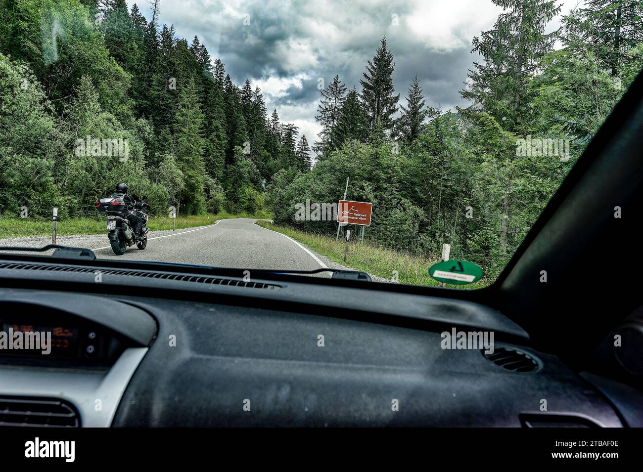 großer Alpsee, das vielseitige Naturerlebnis im Oberallgäu : der Große Alpsee-Rundweg Banque D'Images