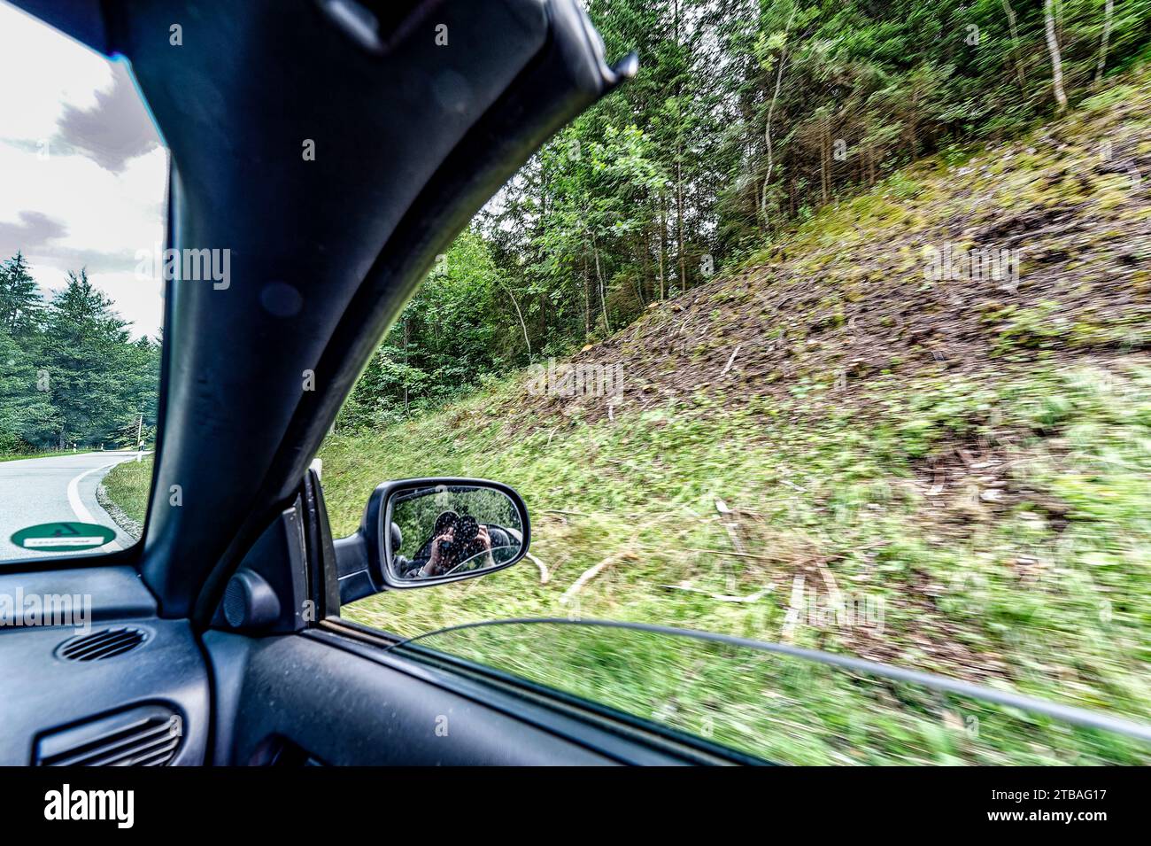 großer Alpsee, das vielseitige Naturerlebnis im Oberallgäu : der Große Alpsee-Rundweg Banque D'Images