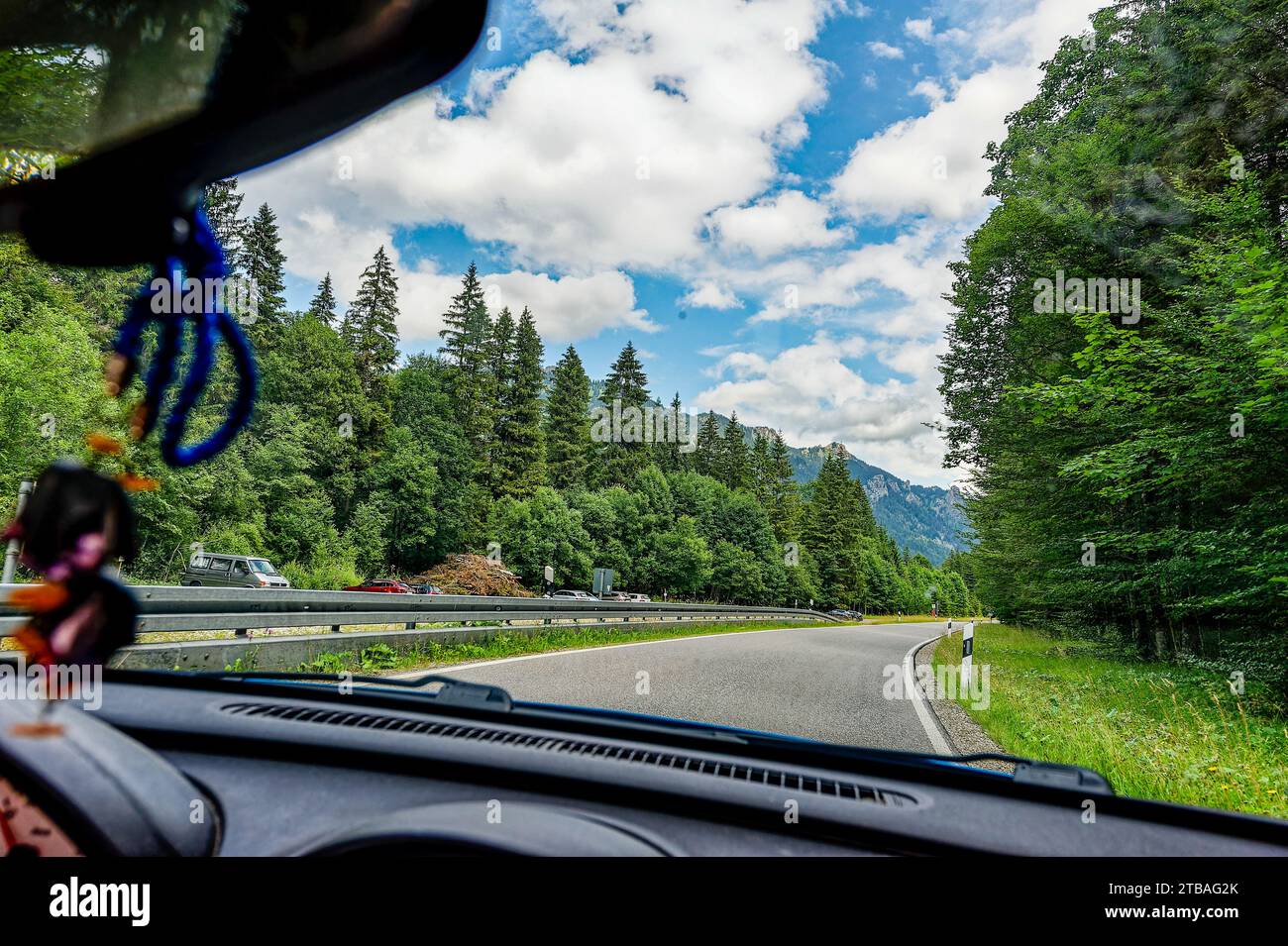 großer Alpsee, das vielseitige Naturerlebnis im Oberallgäu : der Große Alpsee-Rundweg Banque D'Images