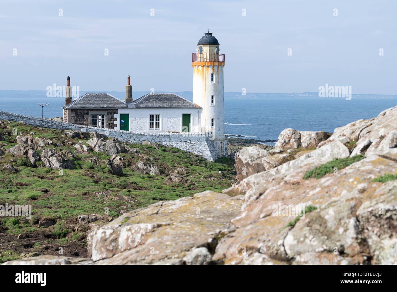 Observatoire des oiseaux, phare, île de May, Fife, Écosse, ROYAUME-UNI Banque D'Images