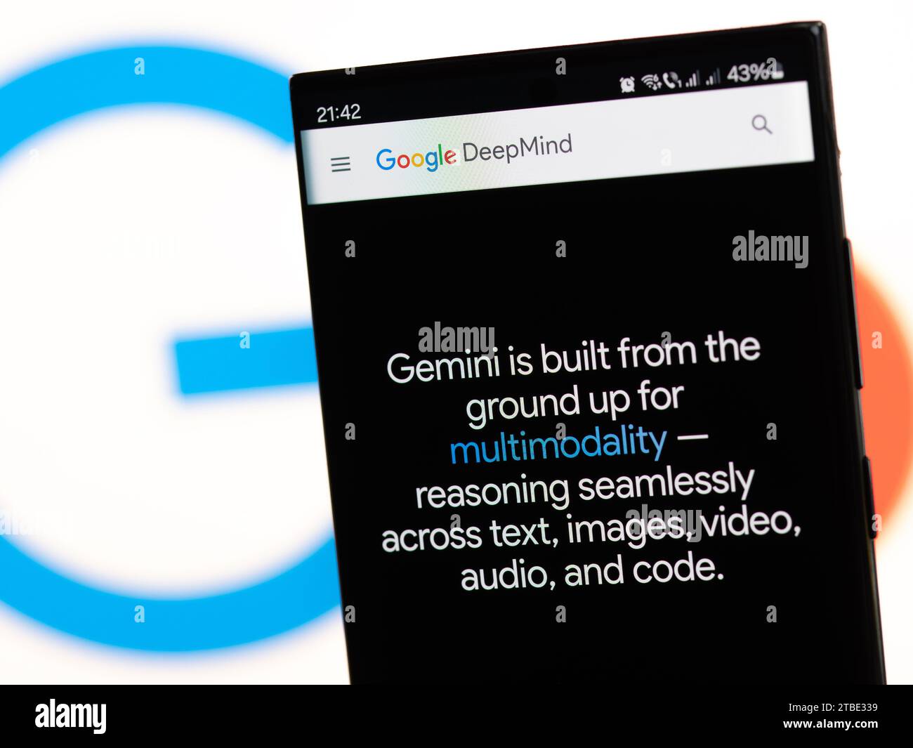 Galati, Roumanie - 6 décembre 2023 : page web de Google DeepMind Gemini ère. La nouvelle génération d'IA de Google intégrée dans Bard, présentée sur le Banque D'Images