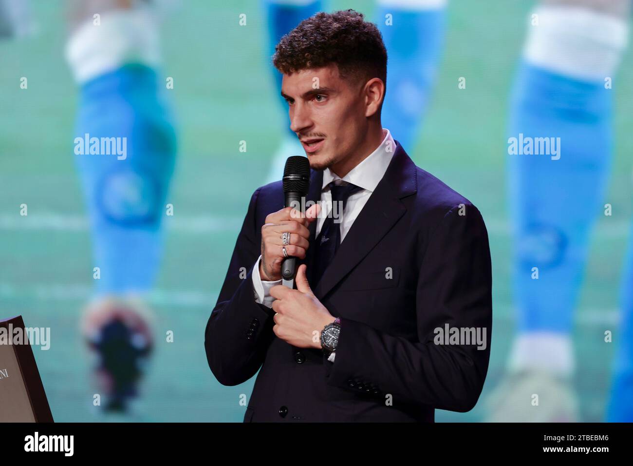 Giovanni Di Lorenzo, défenseur italien de SSC Napoli, participe à la neuvième édition des Gazzetta Sports Awards, la cérémonie de remise des prix dédiée aux stars du sport, organisée par la Gazzetta dello Sport à Naples le 6 décembre 2023 à bord du MSC Fantasia. Banque D'Images