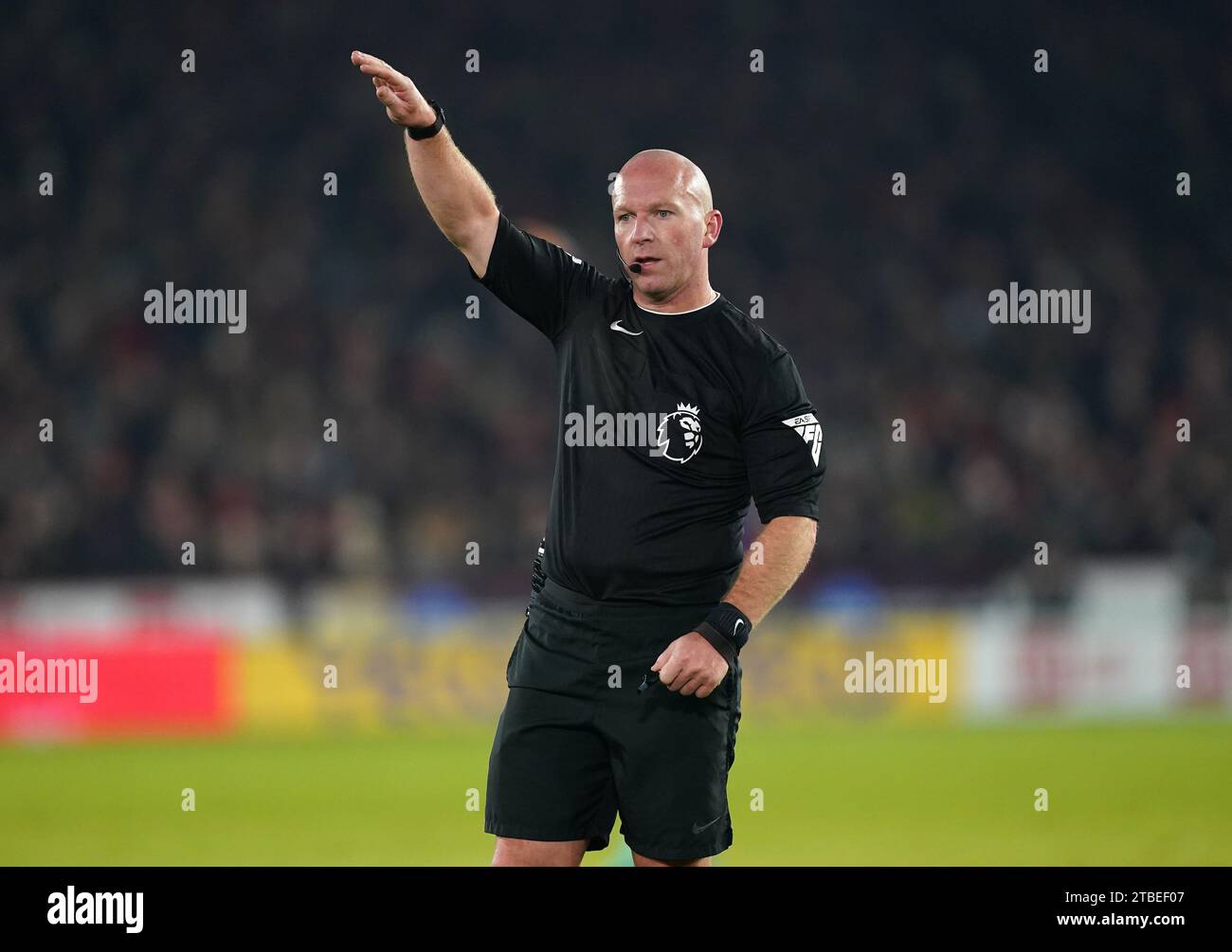 Arbitre Simon Hooper lors du match de Premier League à Bramall Lane, Sheffield. Date de la photo : mercredi 6 décembre 2023. Banque D'Images