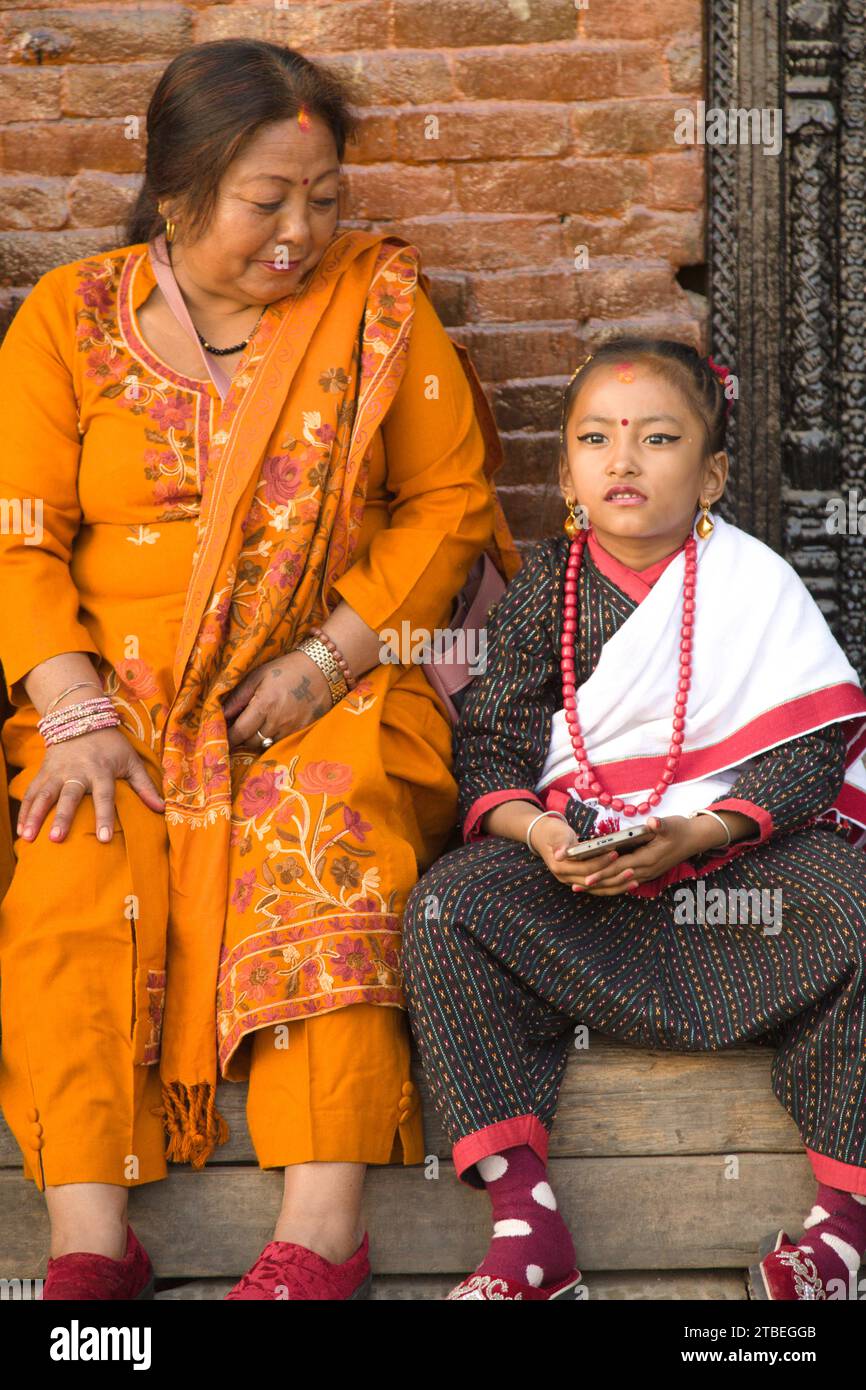 Népal, Katmandou, Festival Tihar, grand-mère et petite-fille, famille, personnes, Banque D'Images