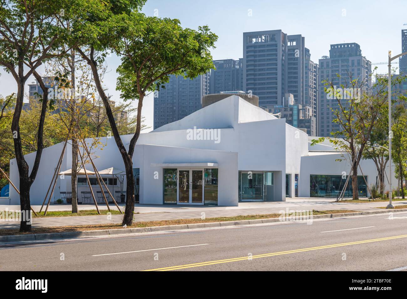 23 novembre 2023 : le Neiwei Arts Center, NWAC, situé à Kaohsiung, Taiwan est exploité en collaboration avec le Kaohsiung Museum of Fine Arts, Museum of HIS Banque D'Images