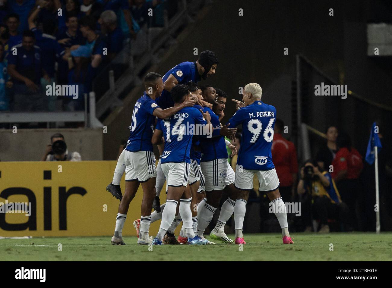 Belo Horizonte, Brésil. 06 décembre 2023. Le joueur Nikão do Cruzeiro dans un match contre Palmeiras, valable pour le trente-huitième tour du Championnat brésilien de série A 2023 au Governador Magalhães Pinto Stadium (Mineirão), dans la ville de Belo Horizonte crédit : Brazil photo Press/Alamy Live News Banque D'Images