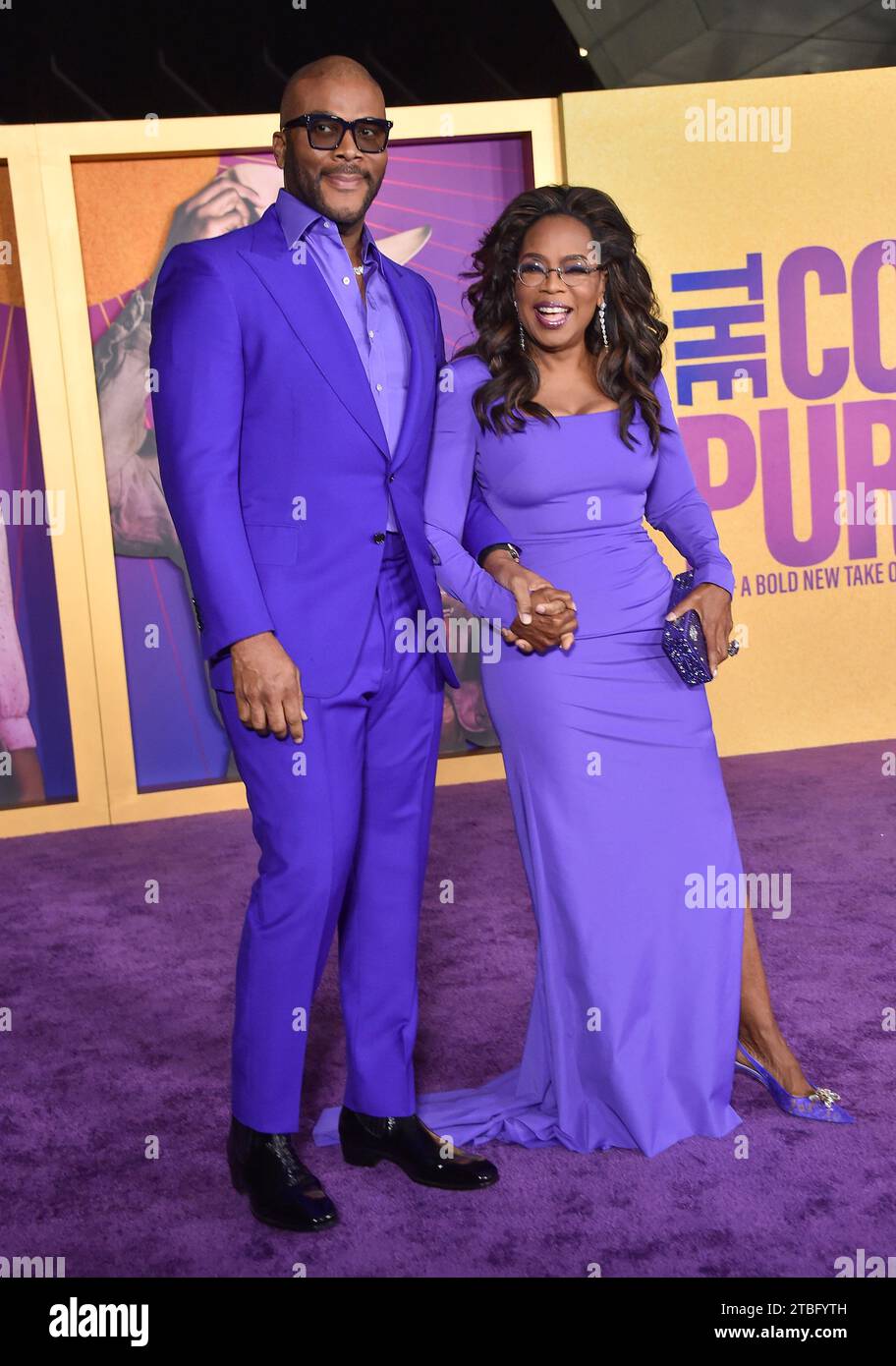 Beverly Hills, États-Unis. 06 décembre 2023. Tyler Perry et Oprah Winfrey arrivent à la première mondiale de « The Color Purple » qui se tient à l’Academy Museum le 6 décembre 2023 à Beverly Hills, Californie. © Lisa OConnor/AFF-USA.com crédit : AFF/Alamy Live News Banque D'Images